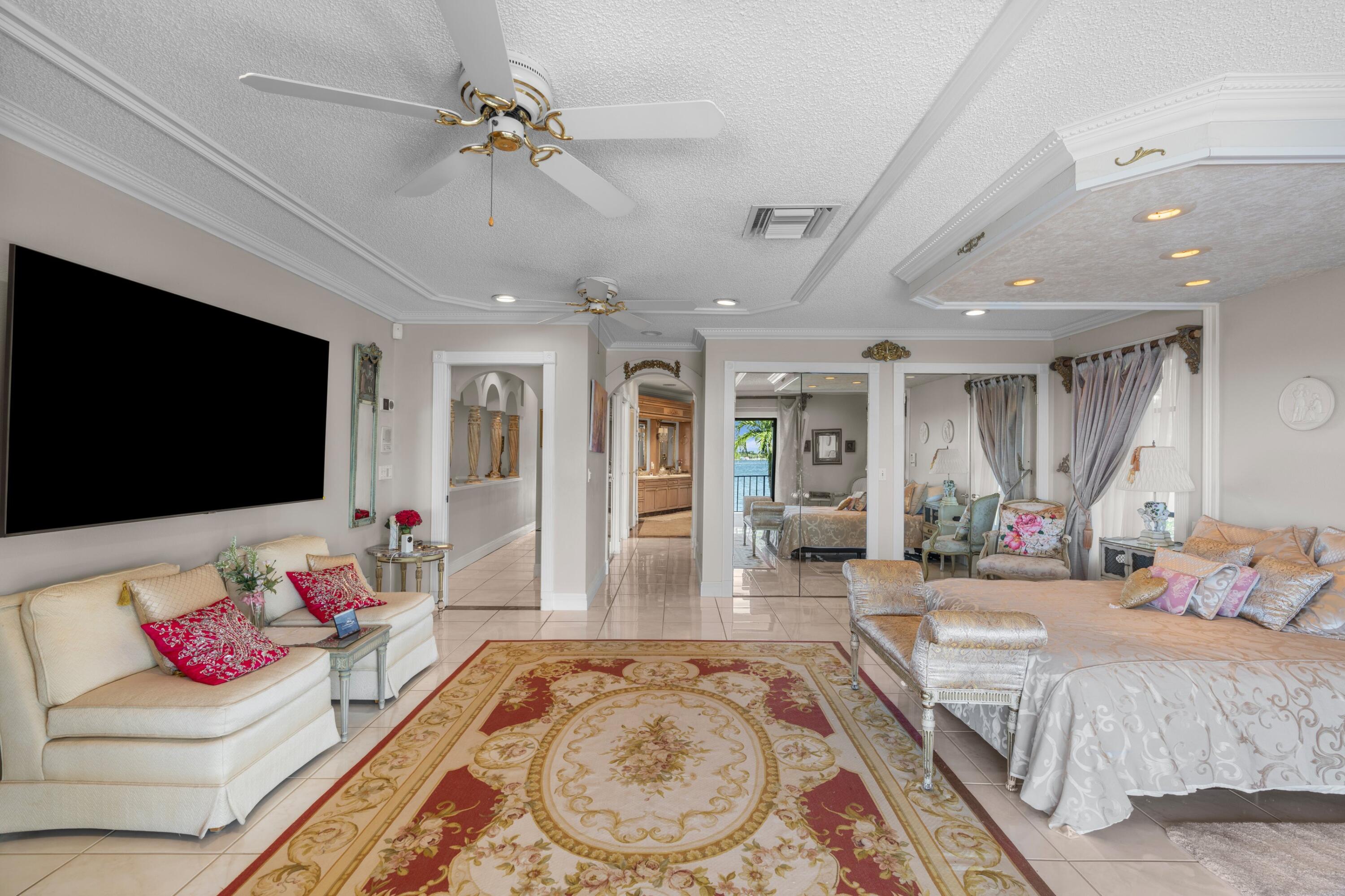 PINE POINT - Residential