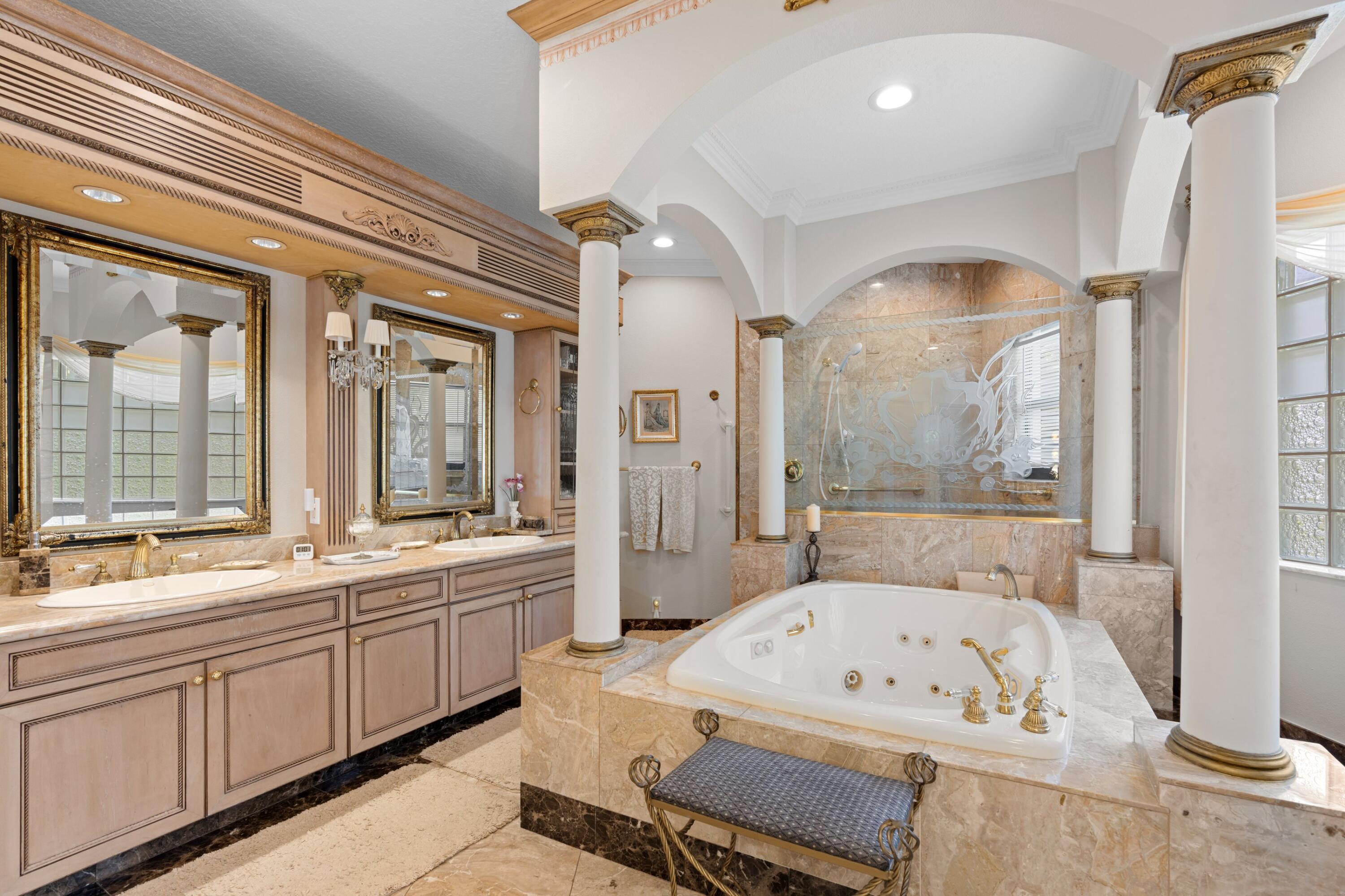 PINE POINT - Residential