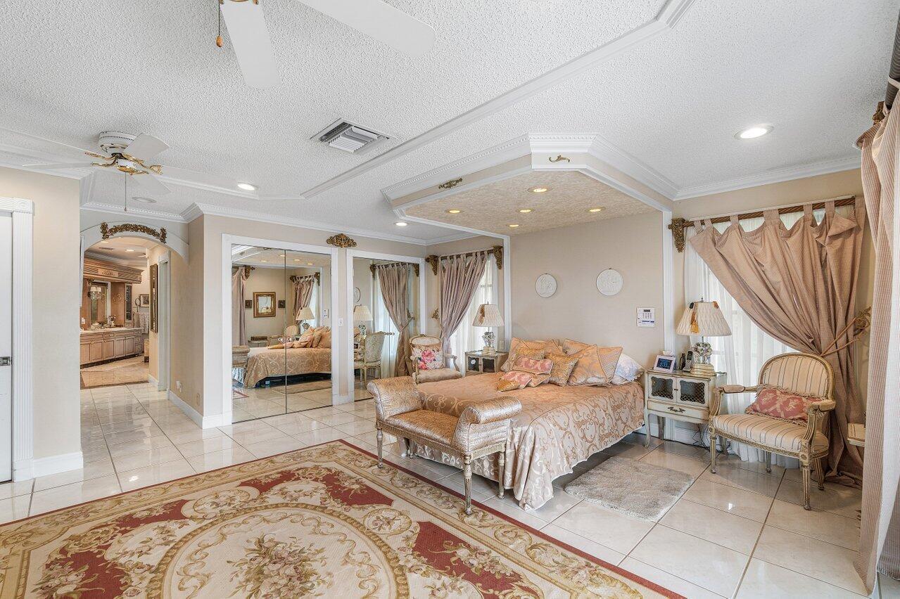 PINE POINT - Residential