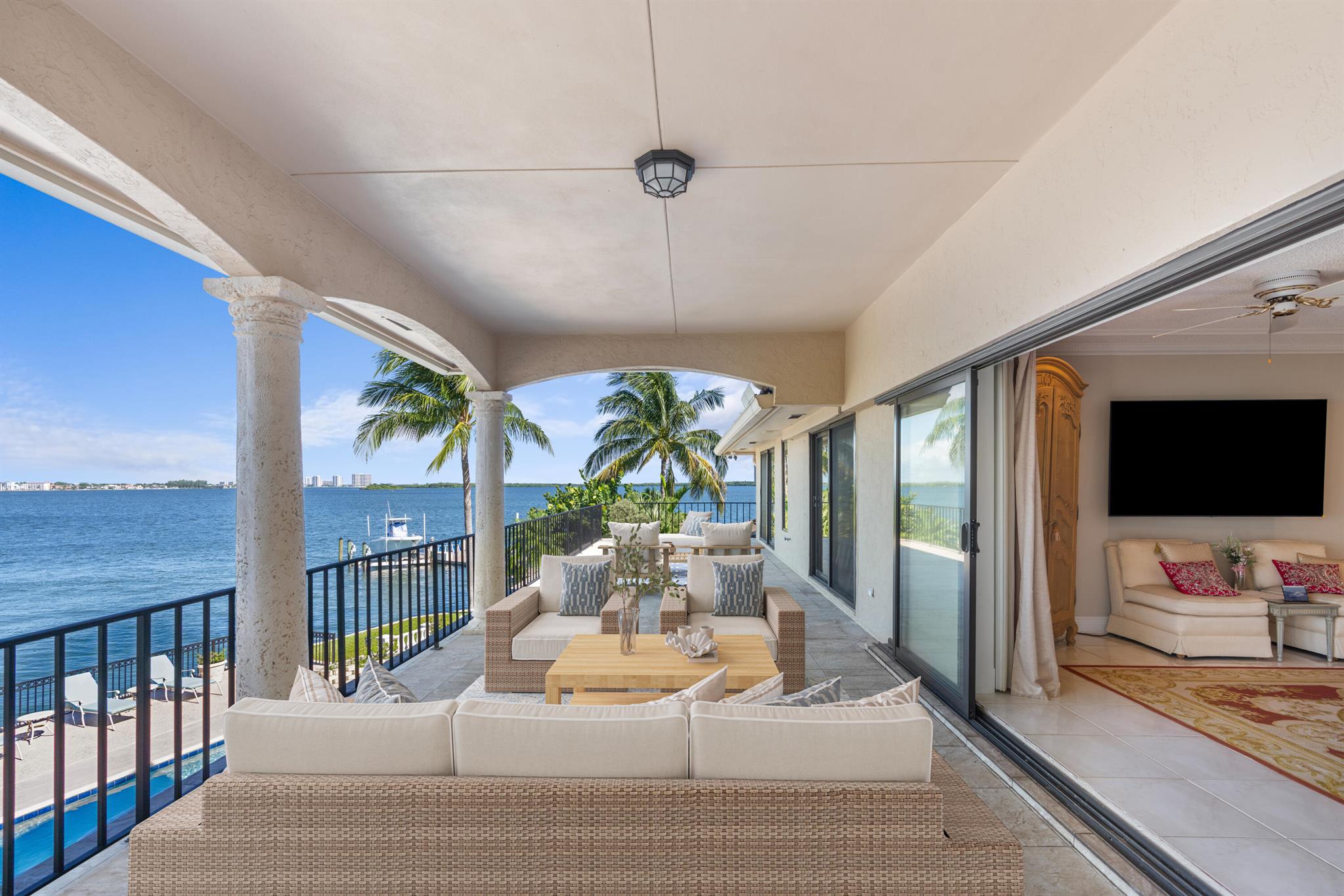 PINE POINT - Residential