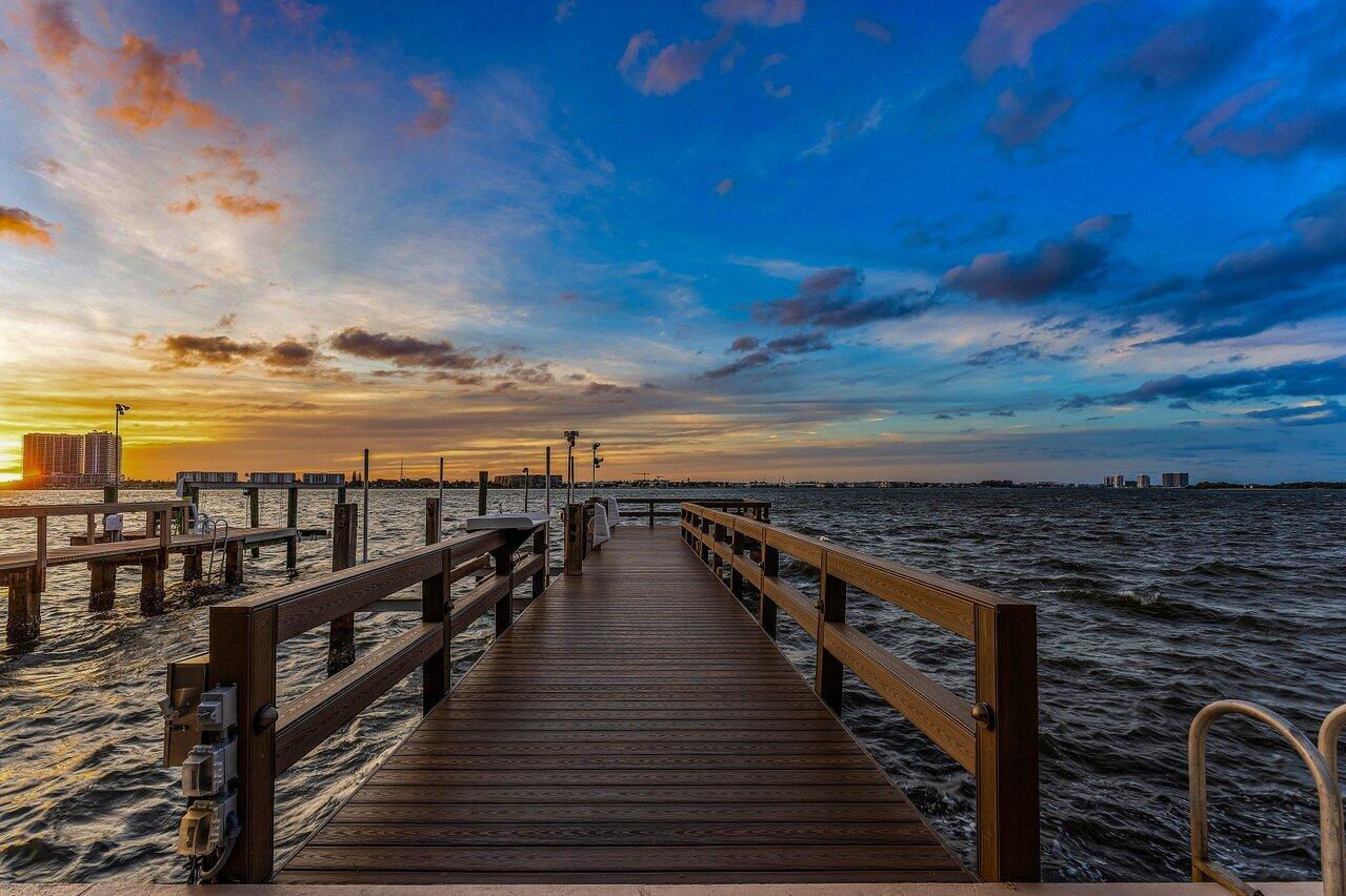 PINE POINT - Residential