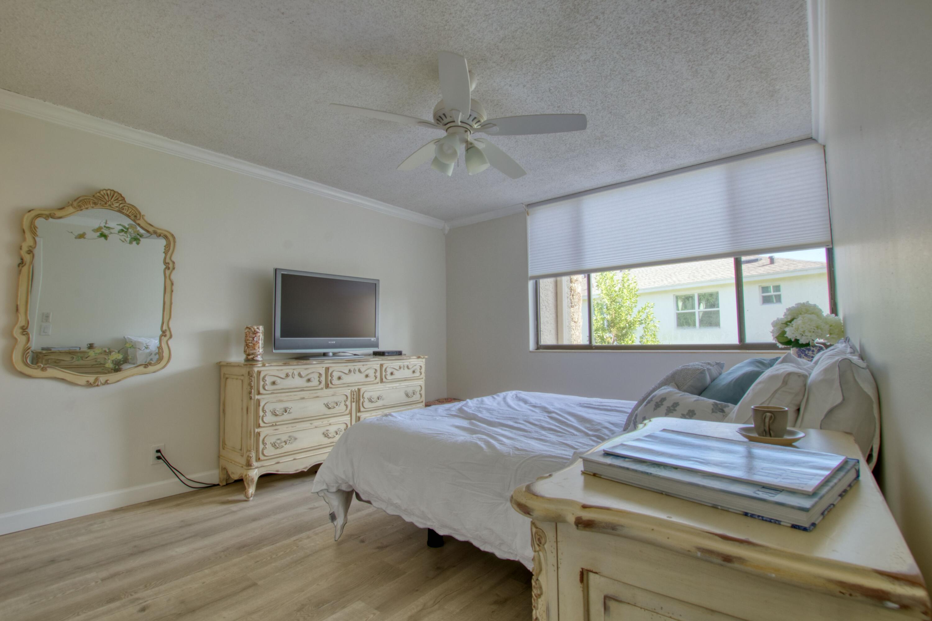 FOUNTAINS OF PALM BEACH CONDO 2 - Residential Lease