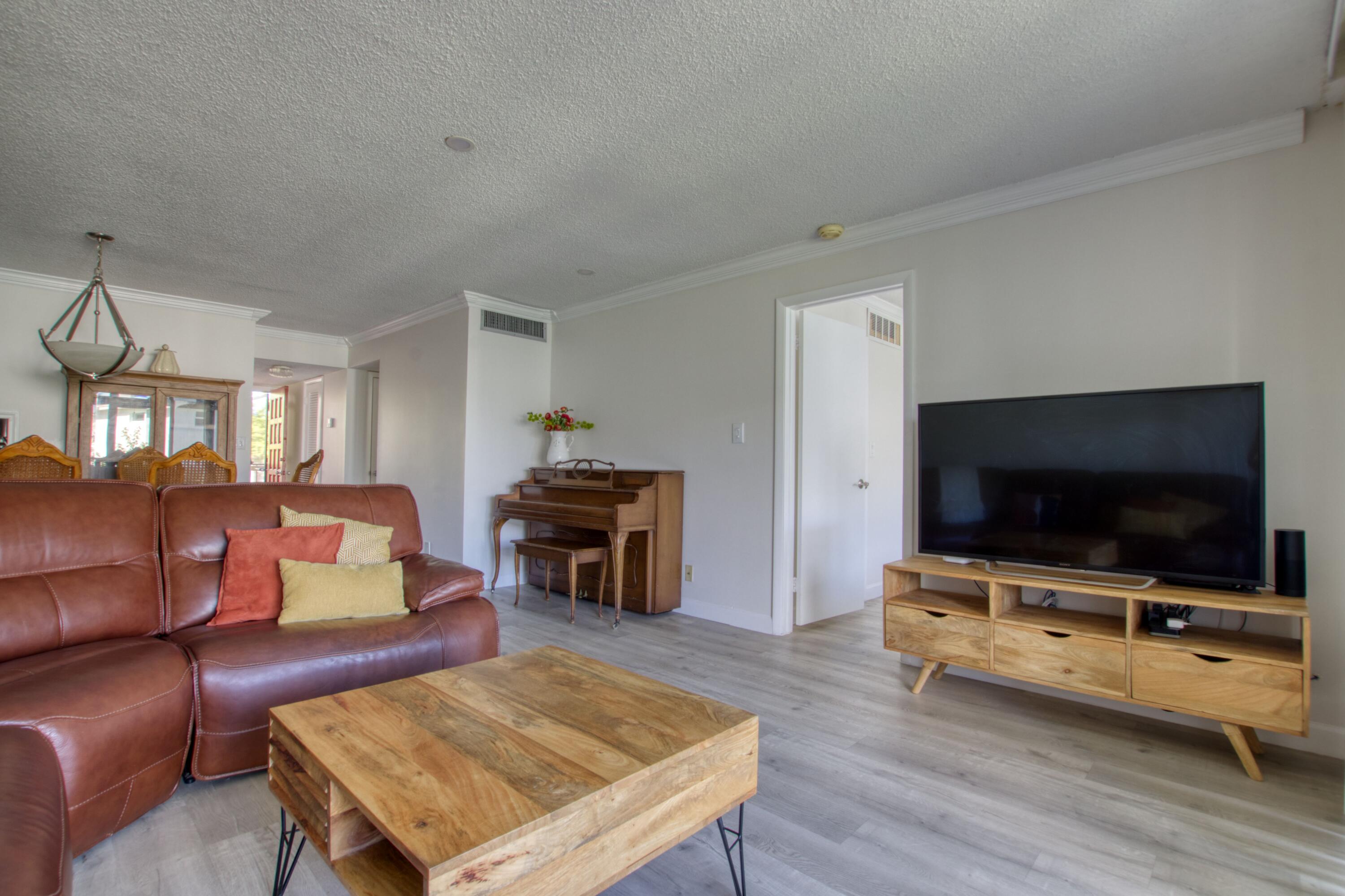 FOUNTAINS OF PALM BEACH CONDO 2 - Residential Lease