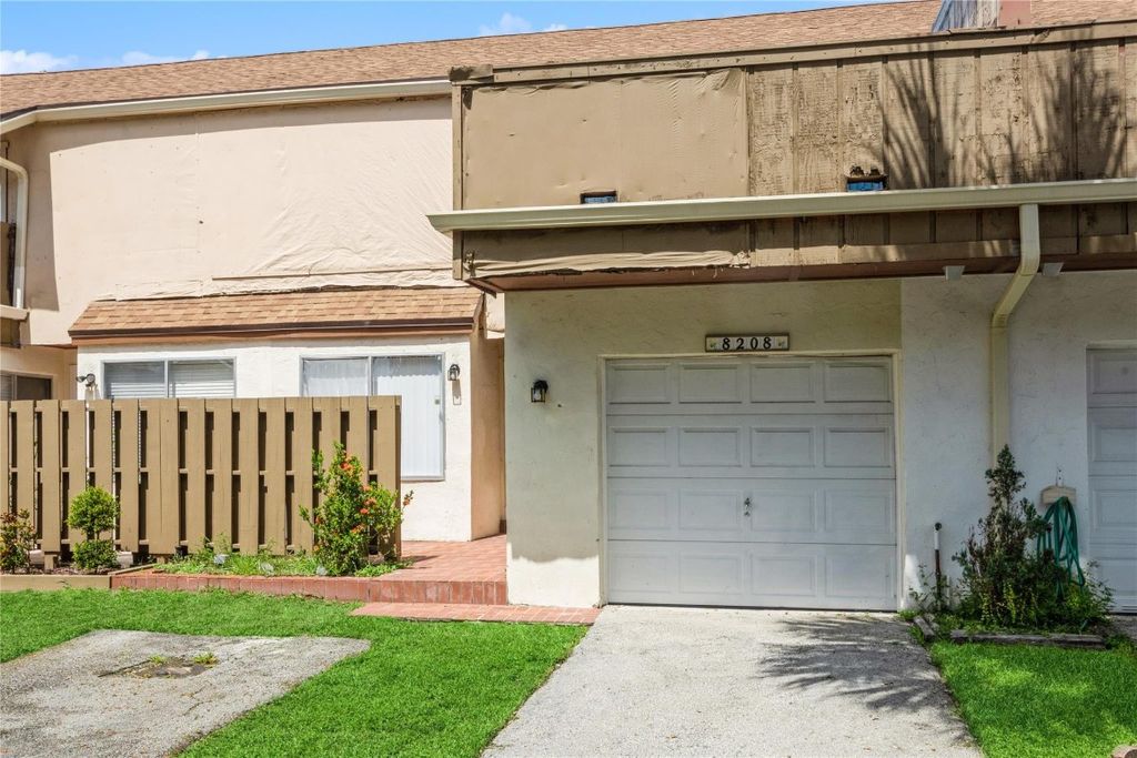 Photo of 8208 NW 8th Place #4, Fort Lauderdale, FL 33324 (MLS # F10548282)