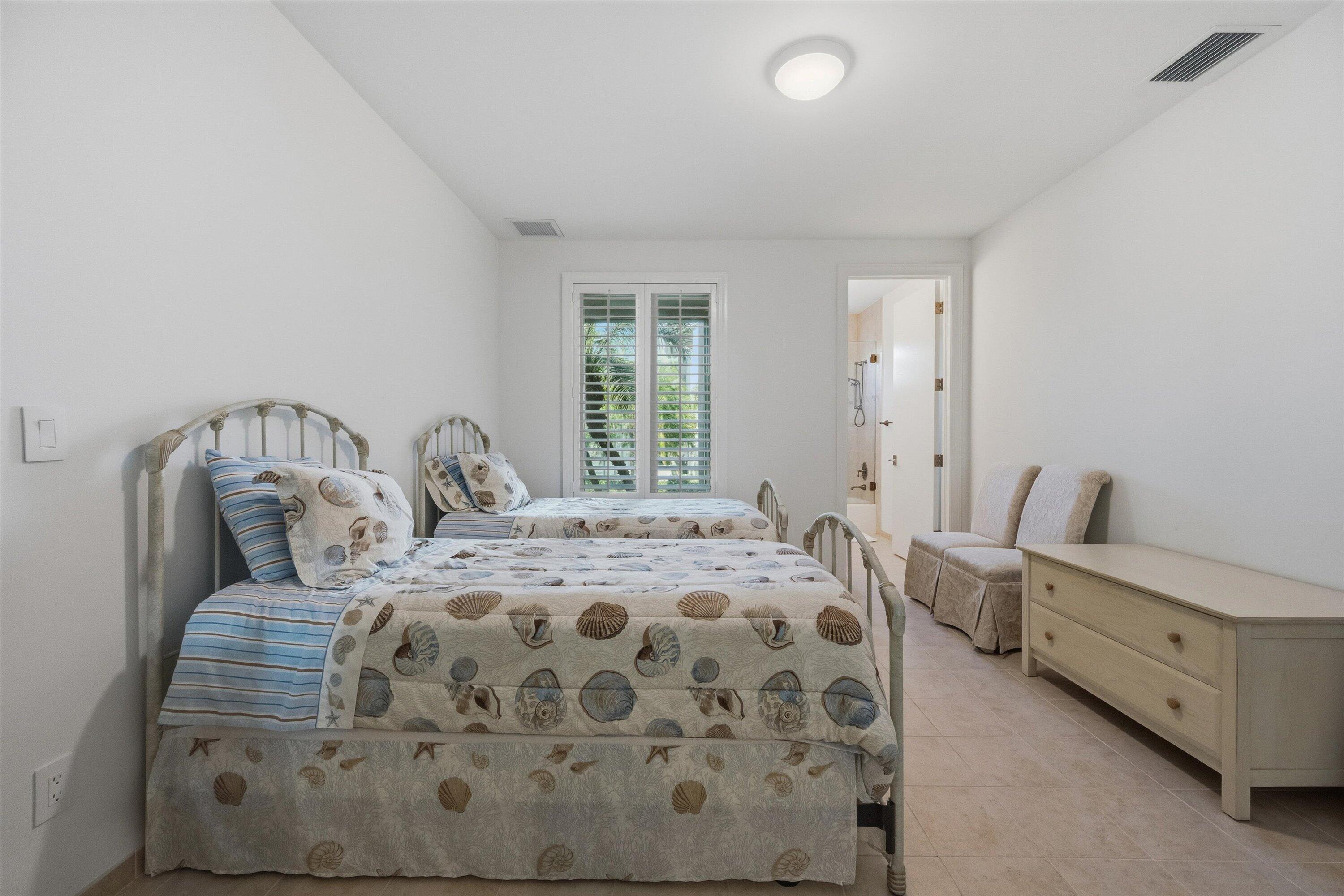 WELLINGTON AERO CLUB OF THE LANDINGS AT WELLINGTON - Residential