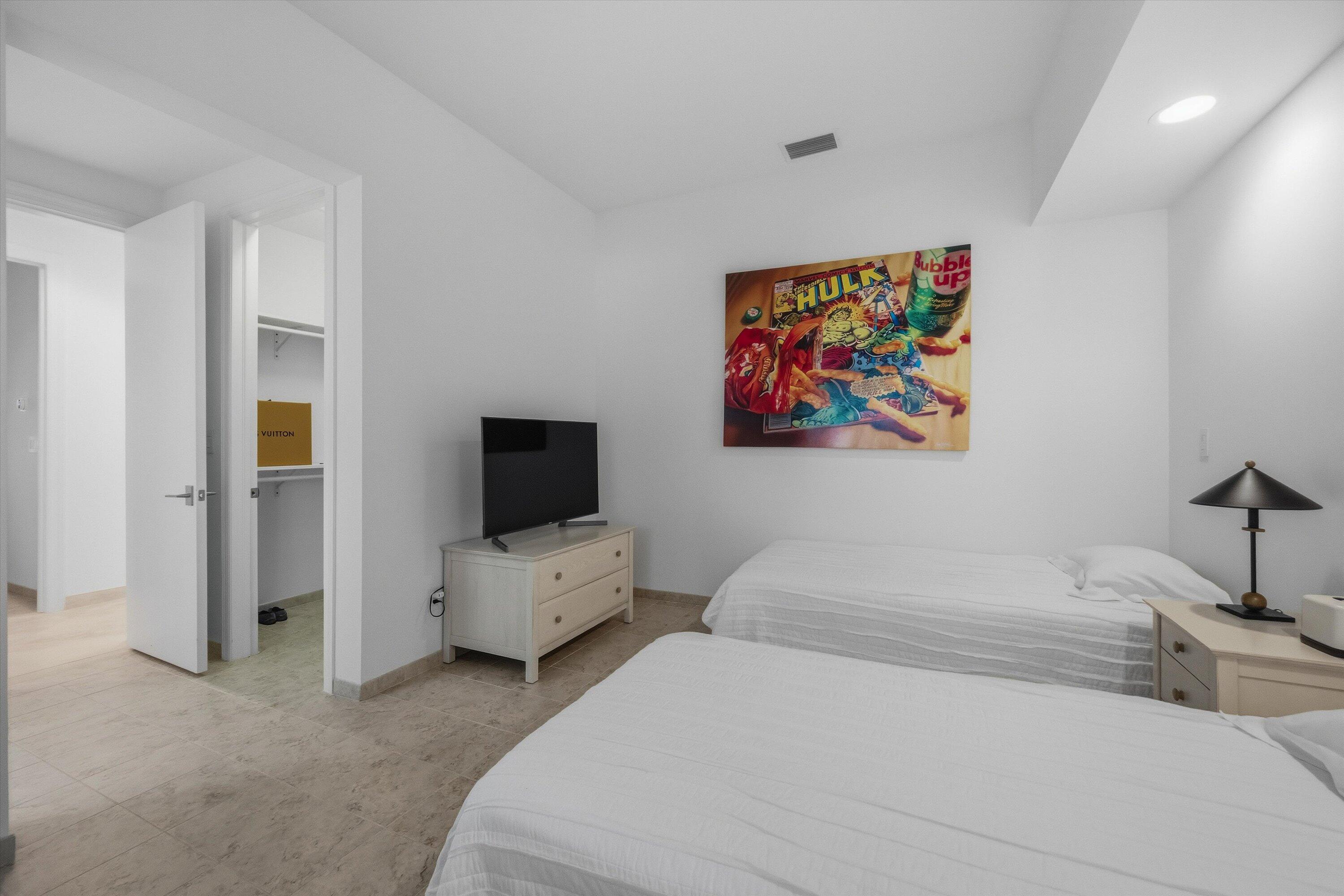 WELLINGTON AERO CLUB OF THE LANDINGS AT WELLINGTON - Residential