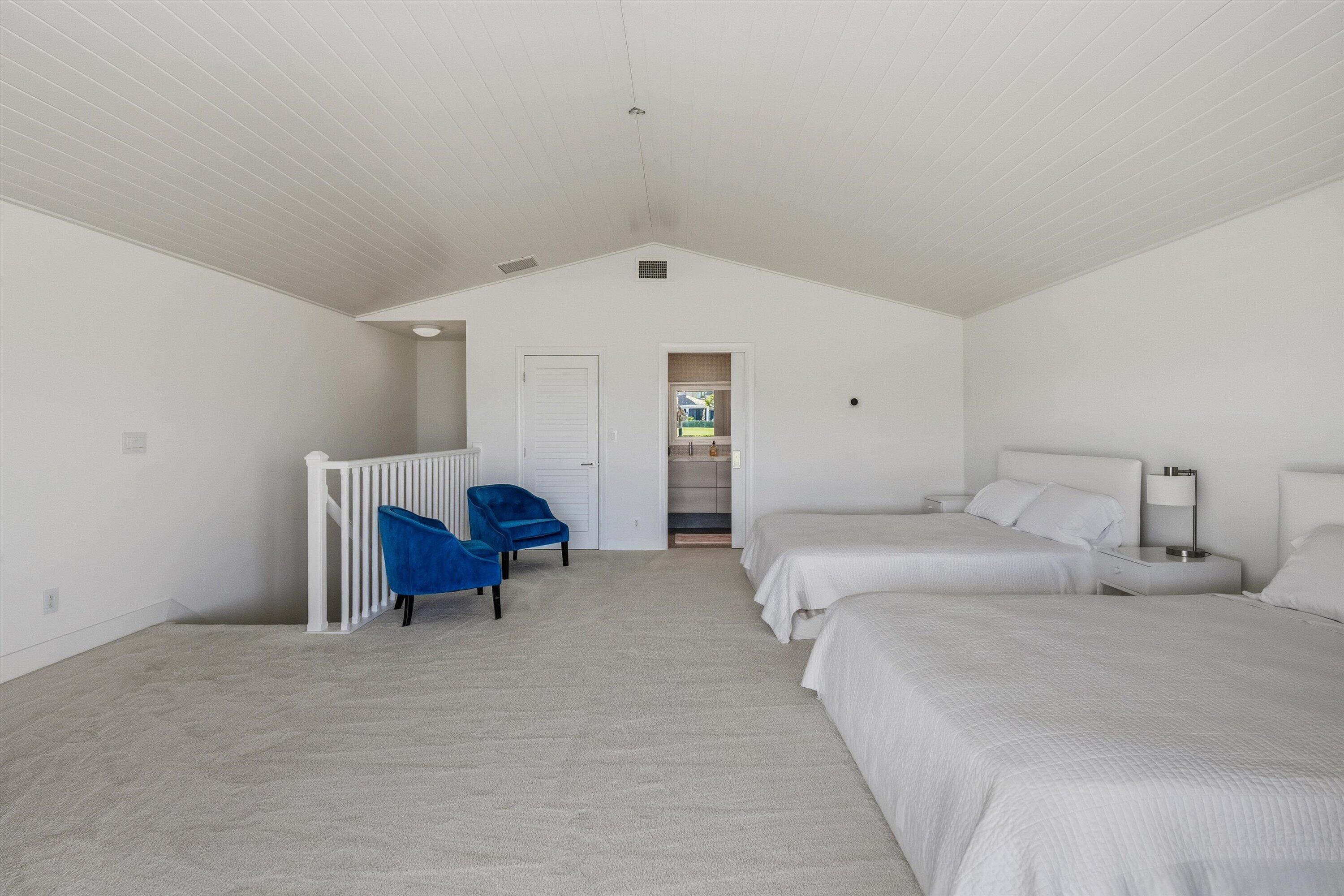 WELLINGTON AERO CLUB OF THE LANDINGS AT WELLINGTON - Residential