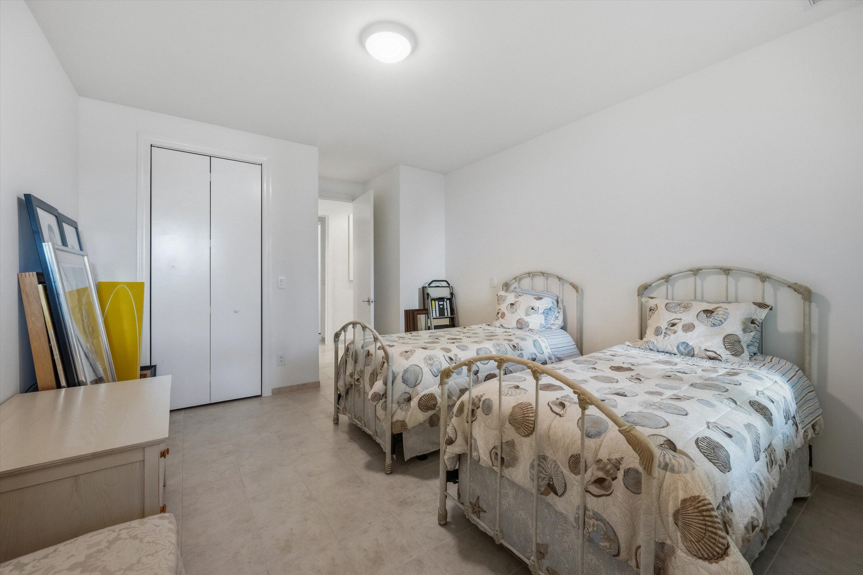 WELLINGTON AERO CLUB OF THE LANDINGS AT WELLINGTON - Residential