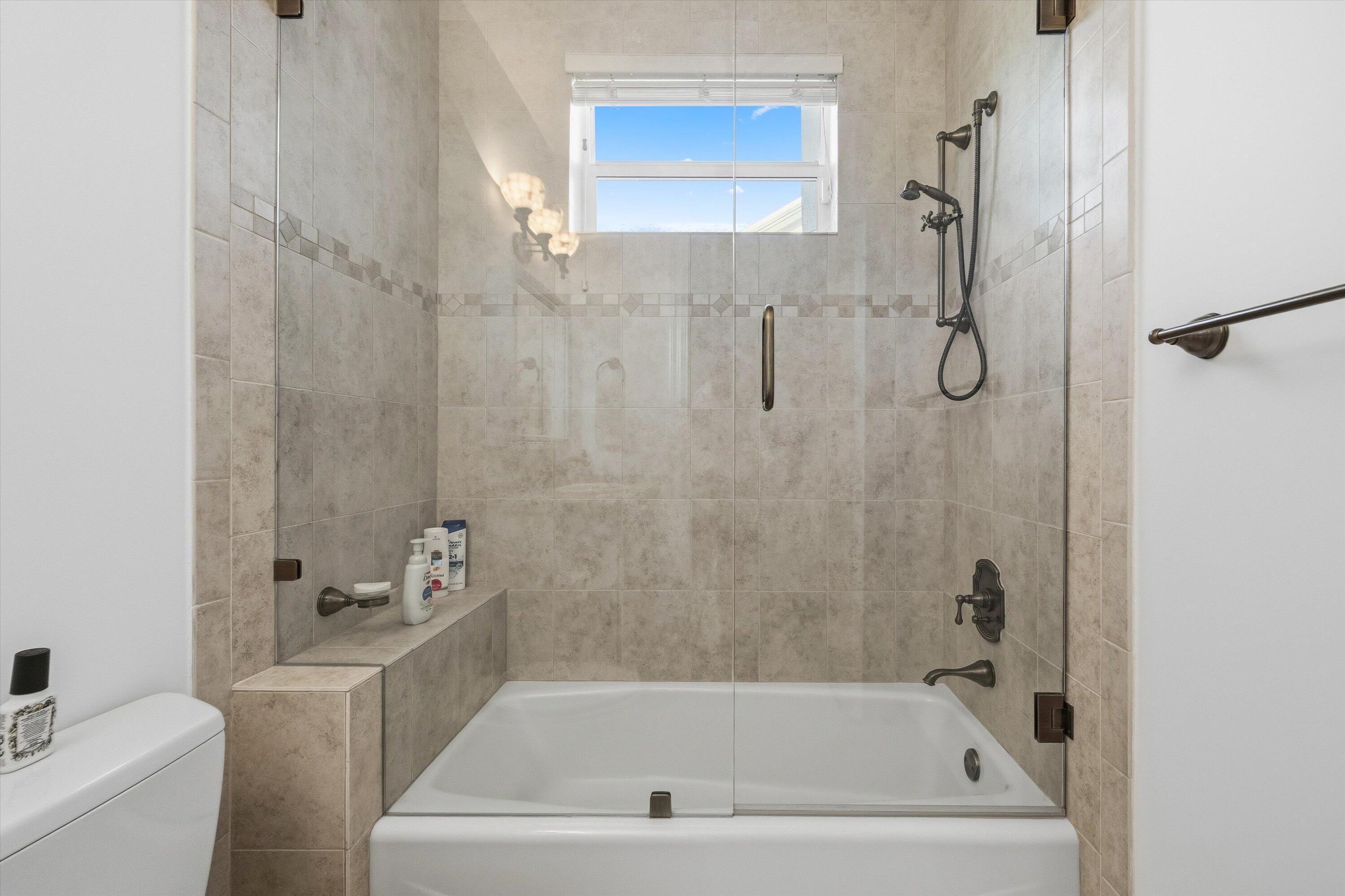 WELLINGTON AERO CLUB OF THE LANDINGS AT WELLINGTON - Residential