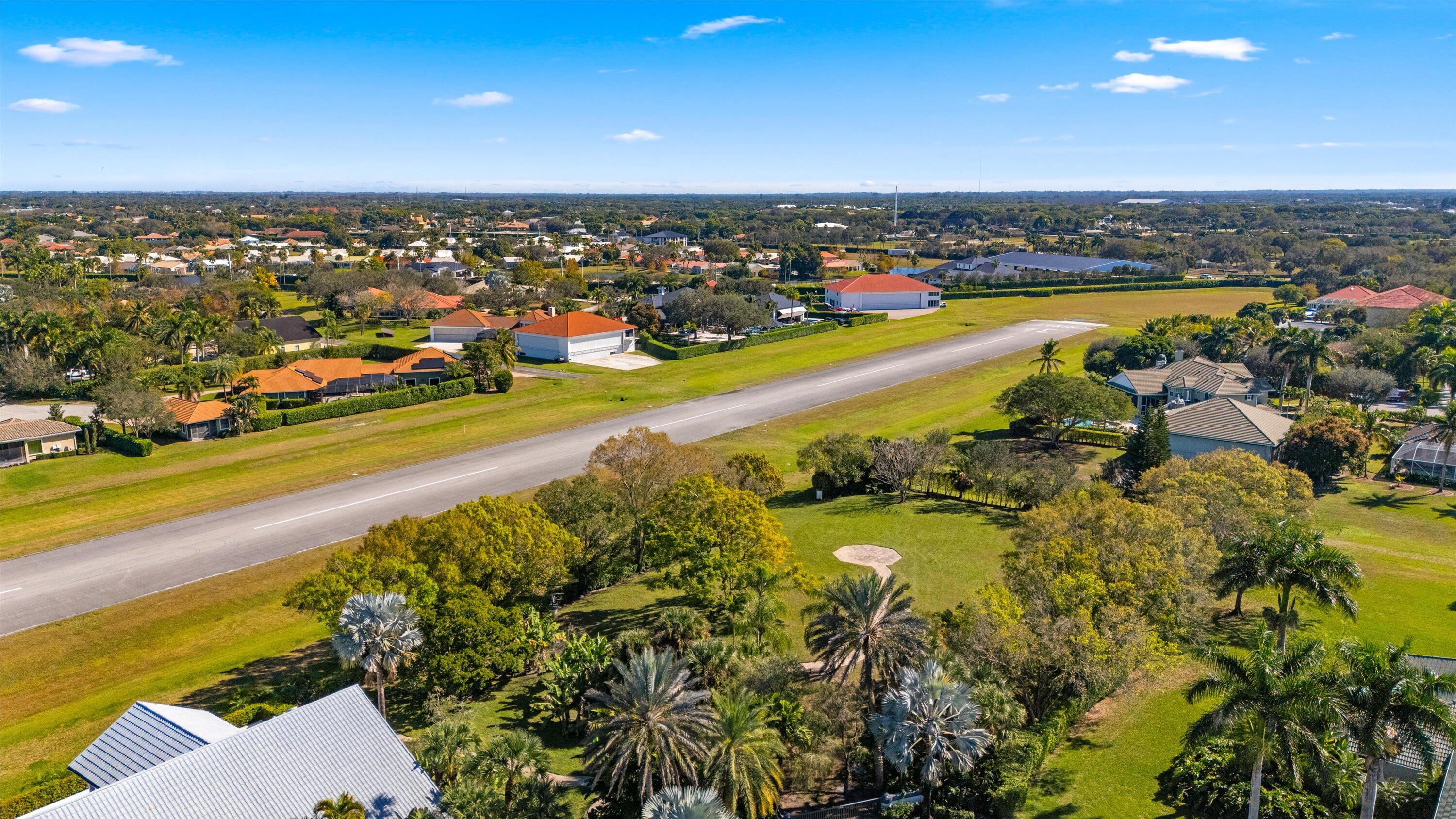 WELLINGTON AERO CLUB OF THE LANDINGS AT WELLINGTON - Residential