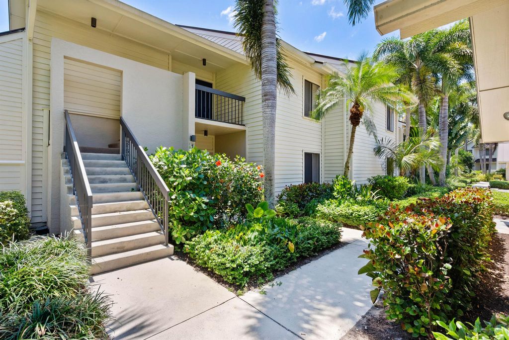 Photo of 6494 SE Brandywine Court #115, Stuart, FL 34997 (MLS # R11089316)