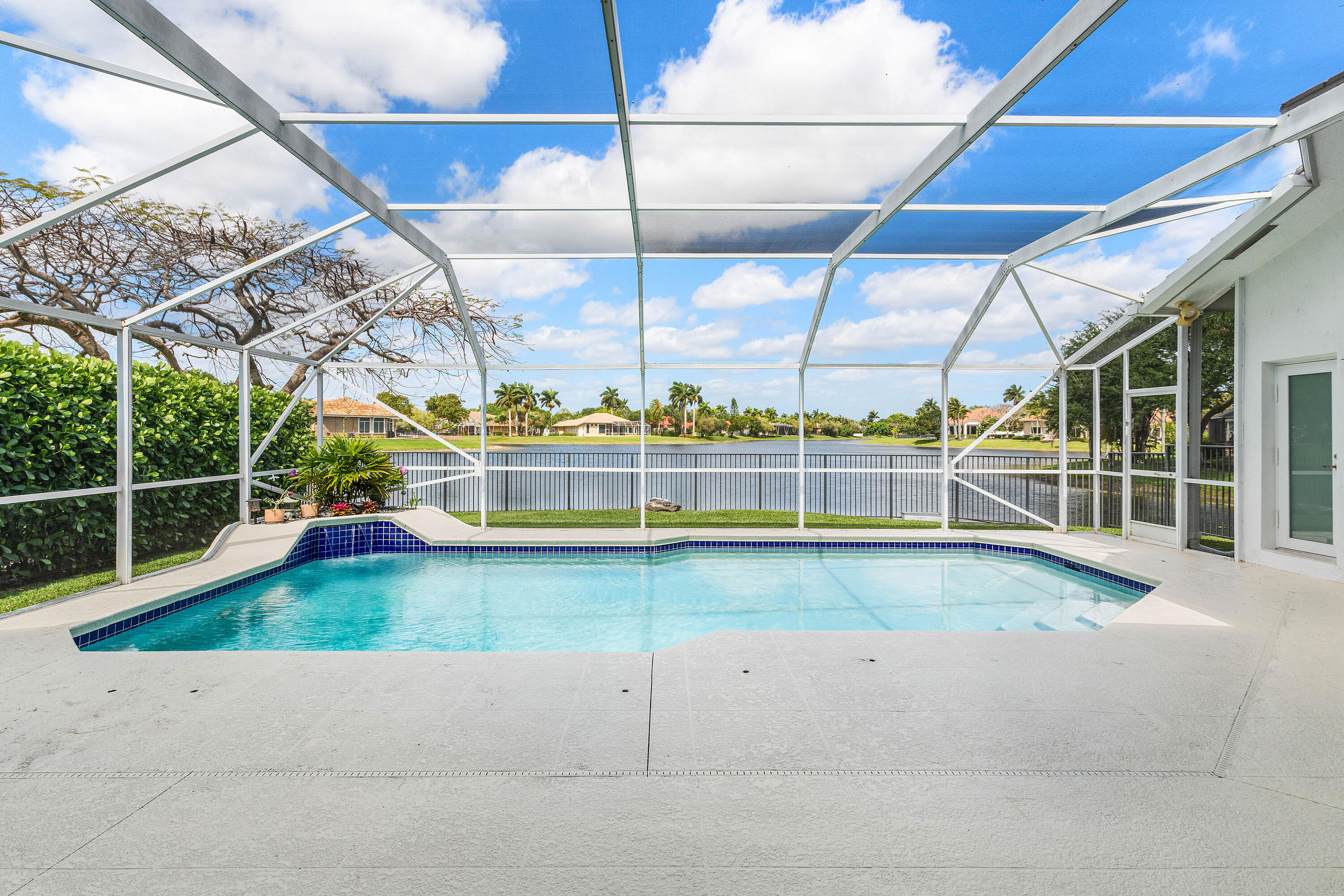 MEADOW RUN - Residential