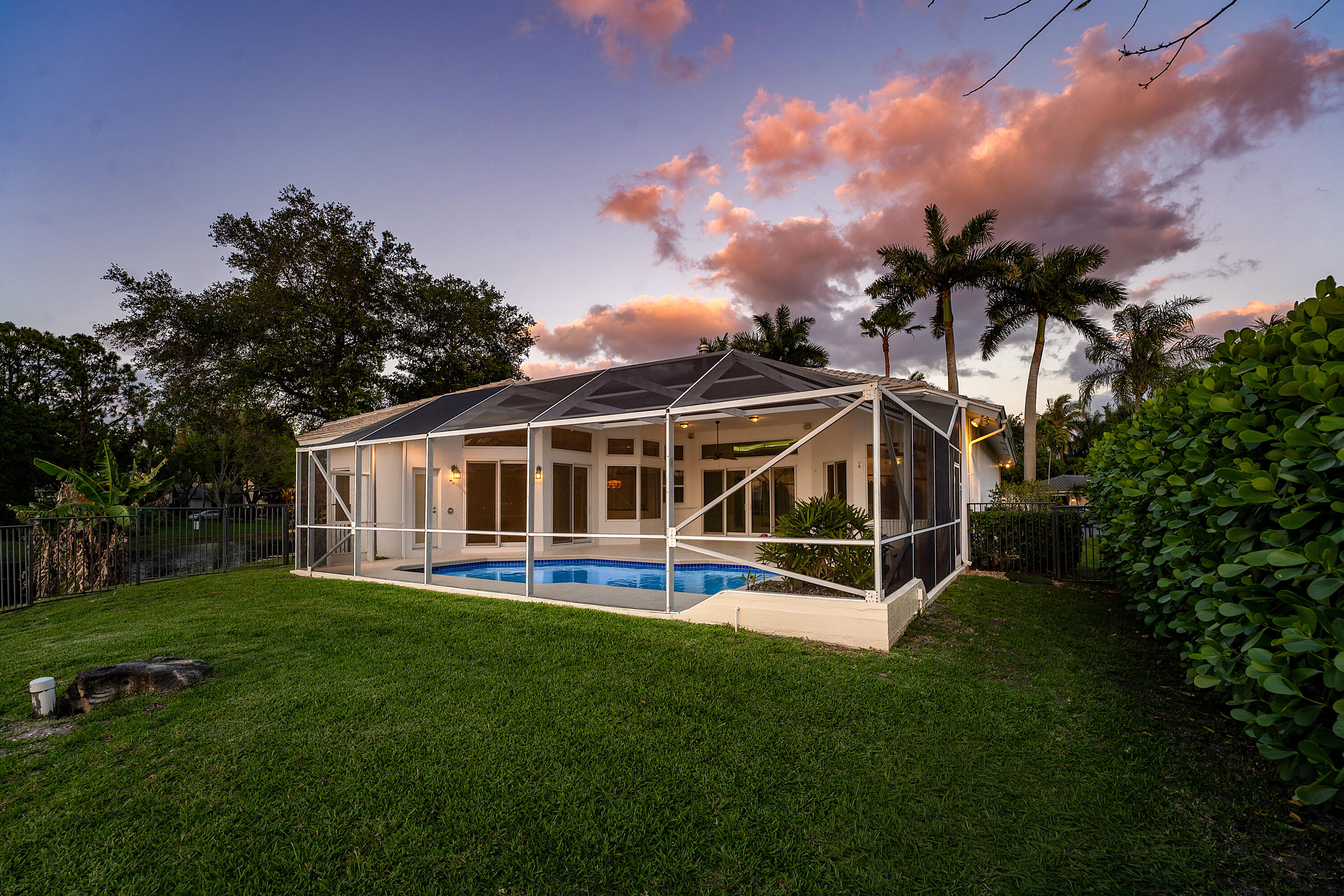 MEADOW RUN - Residential