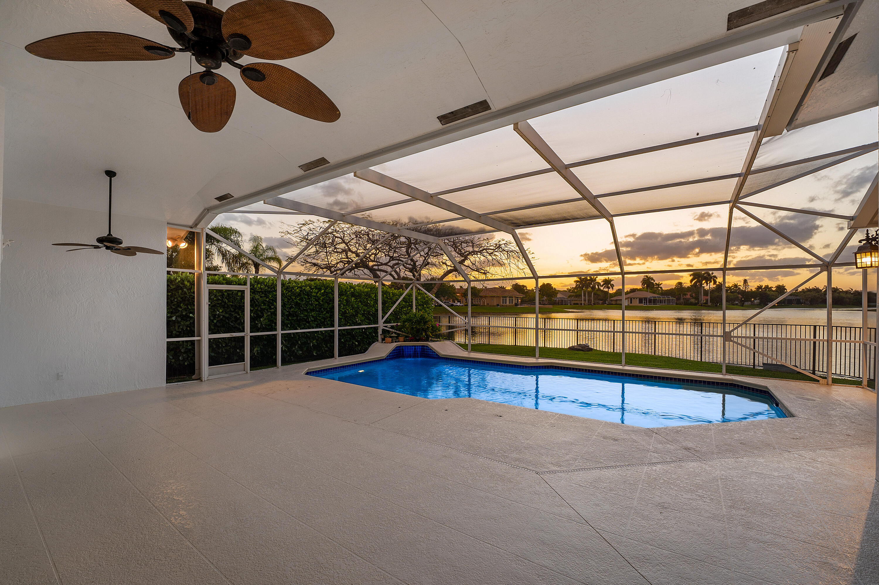 MEADOW RUN - Residential