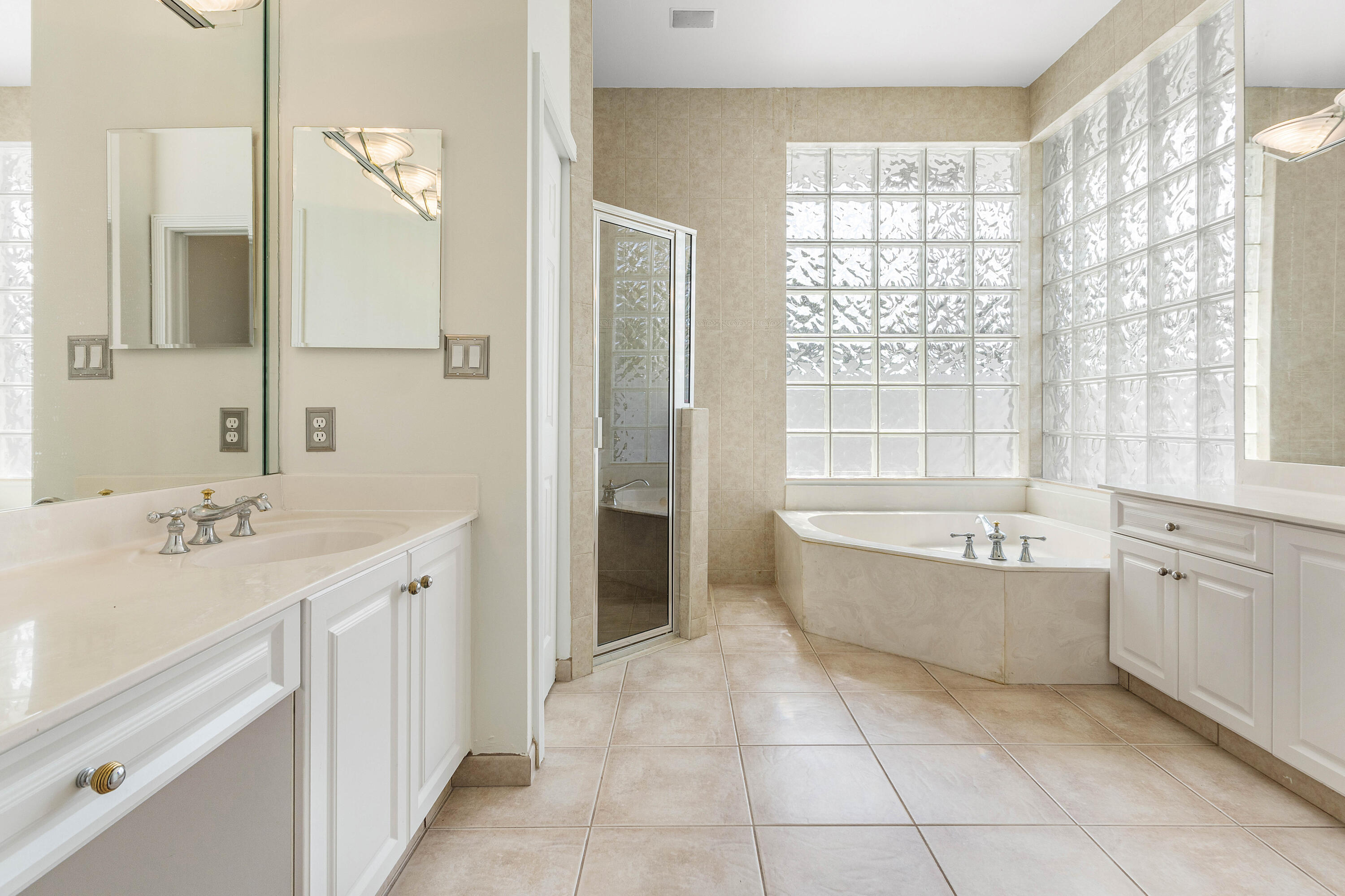 MEADOW RUN - Residential