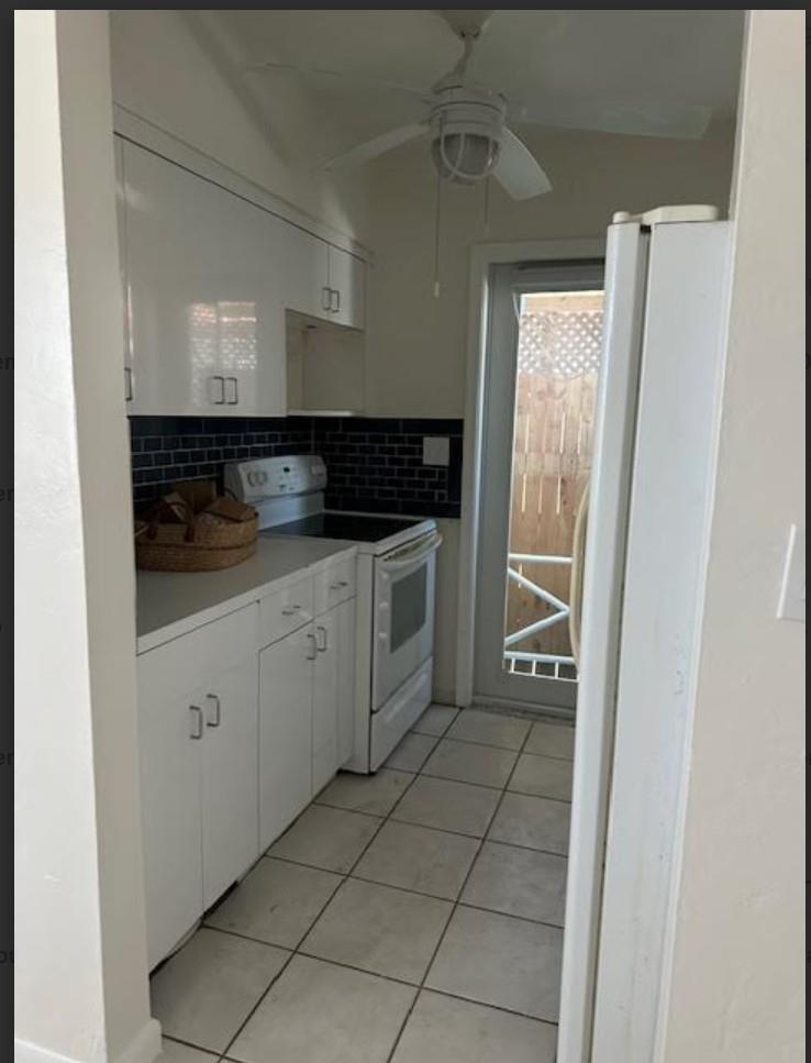 Hollywood Beach 1-27 B - Residential Lease