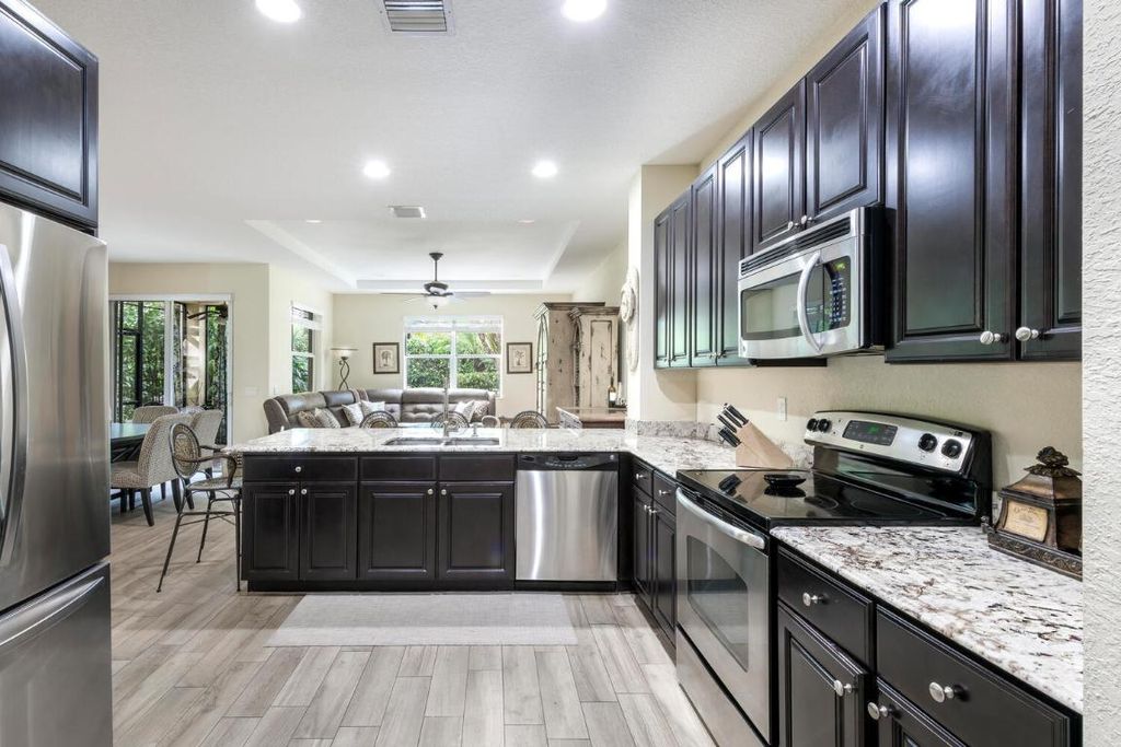 Photo of 4763 Cadiz Circle, Palm Beach Gardens, FL 33418 (MLS # R10972501)