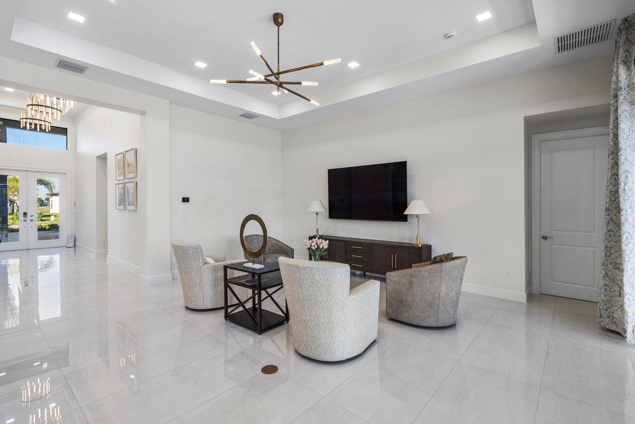 Valencia Grand - Residential