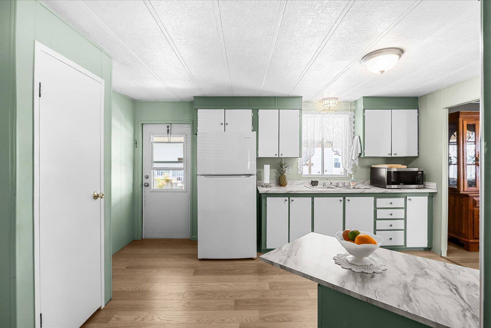 Sandhill Shores - Residential