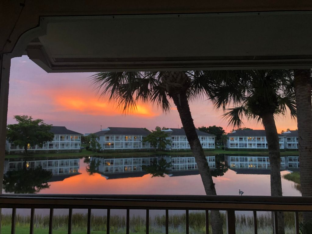 Photo of 216 Cypress Point Drive, Palm Beach Gardens, FL 33418 (MLS # R10990865)