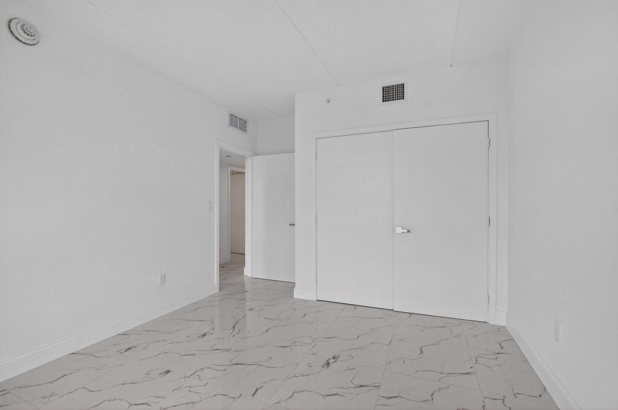 BOCA VILLA APTS - Residential Lease