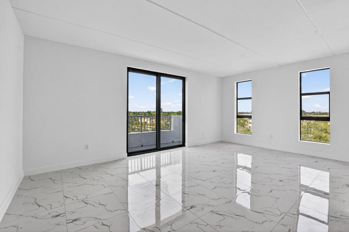 BOCA VILLA APTS - Residential Lease