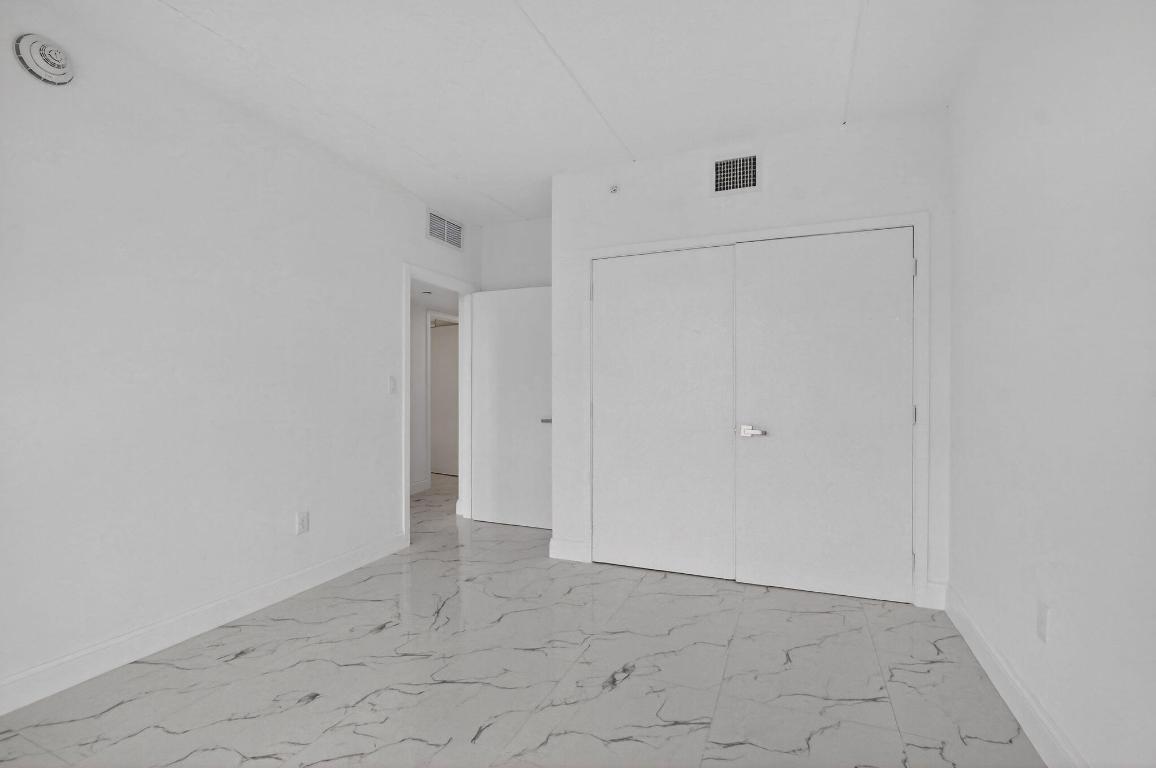 BOCA VILLA APTS - Residential Lease