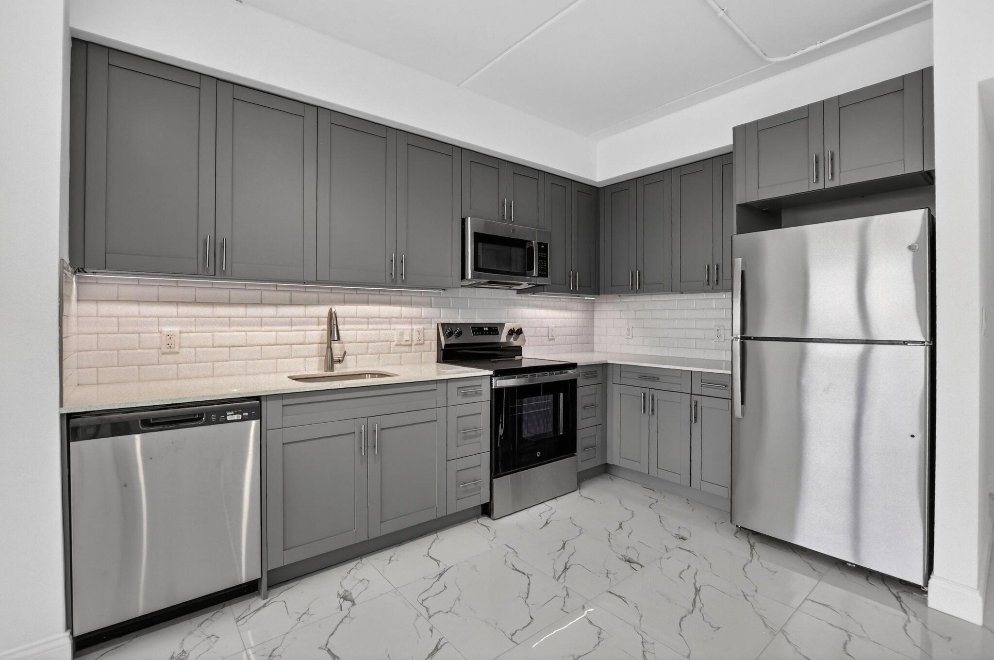 BOCA VILLA APTS - Residential Lease