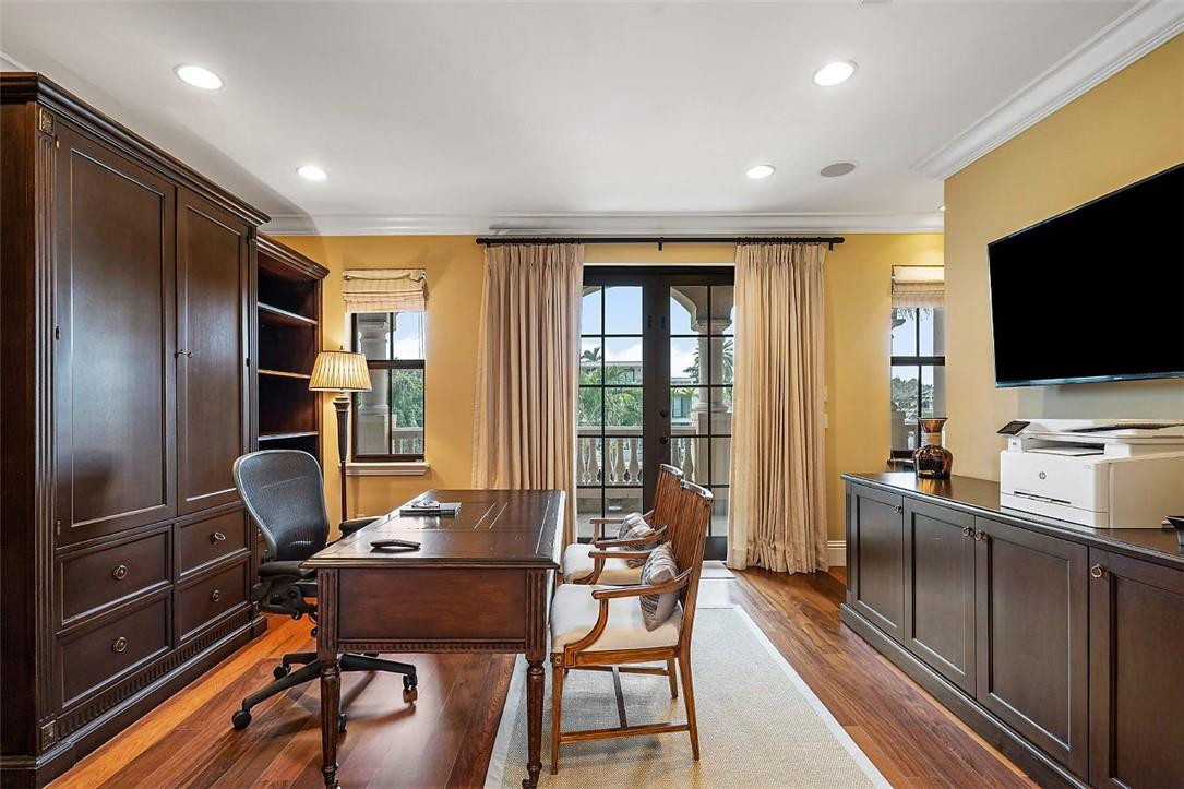 Riviera 6-17 B - Residential