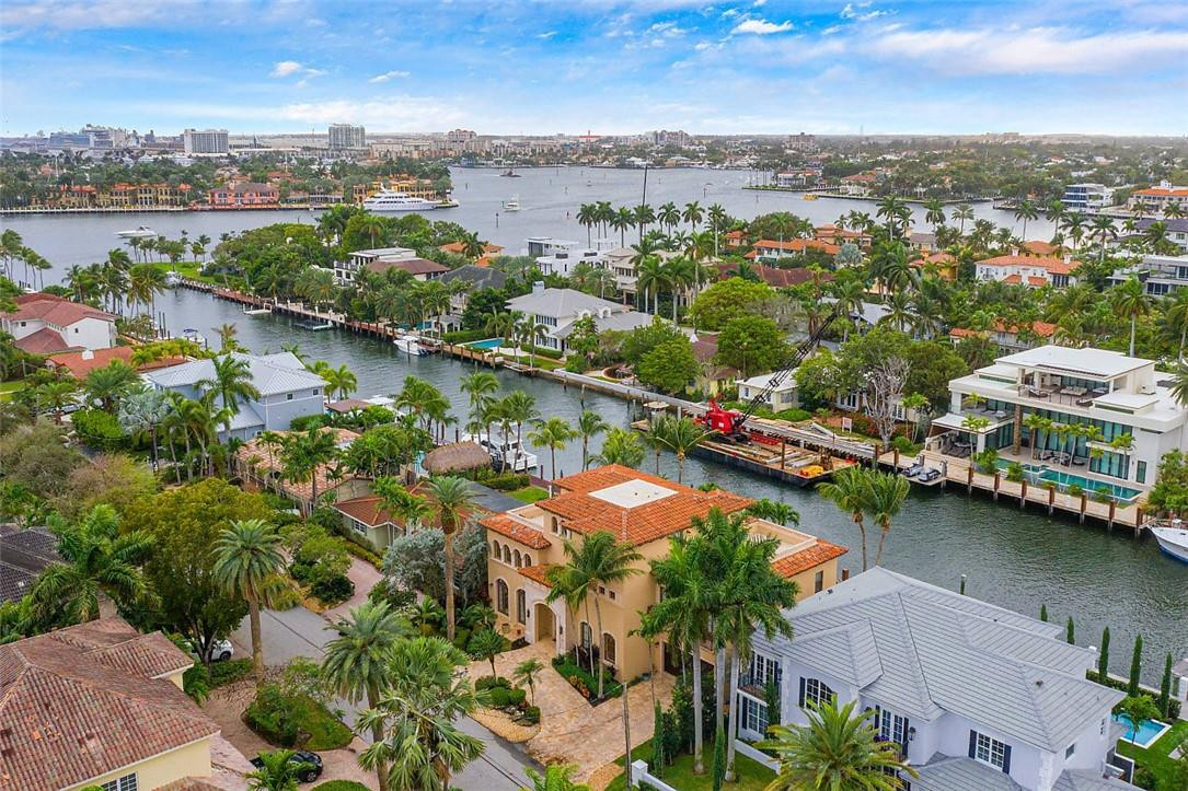 Riviera 6-17 B - Residential