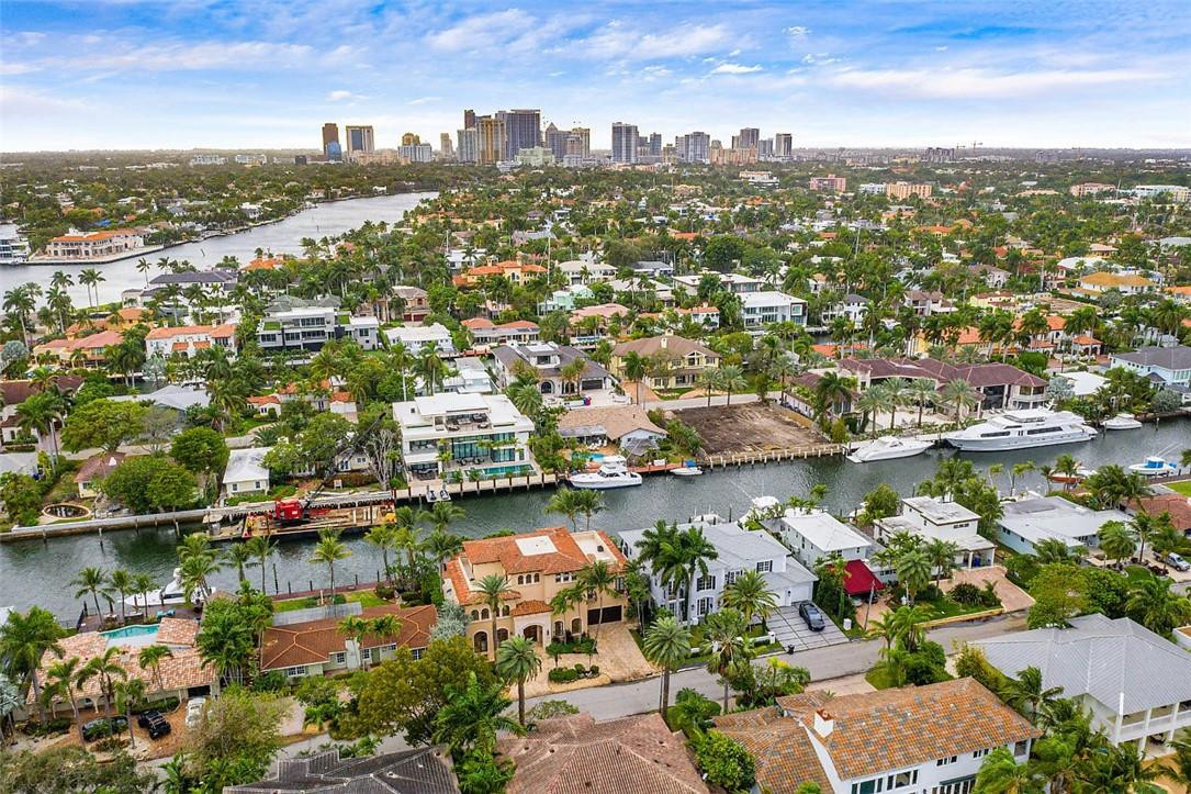 Riviera 6-17 B - Residential