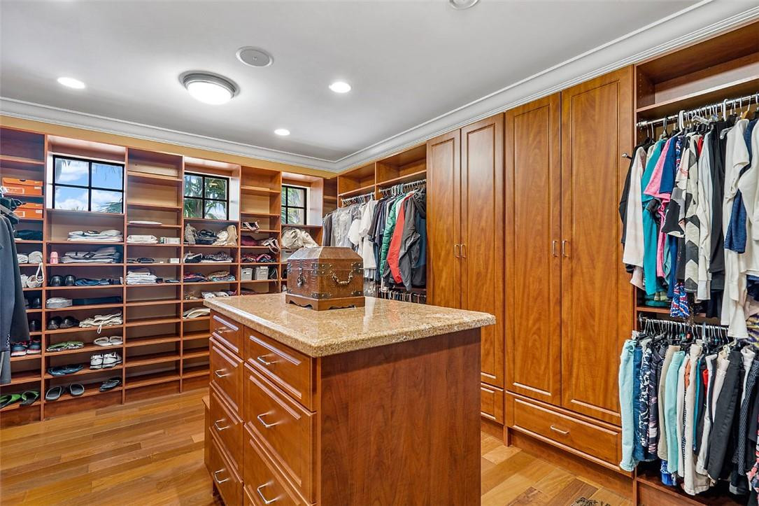 Riviera 6-17 B - Residential