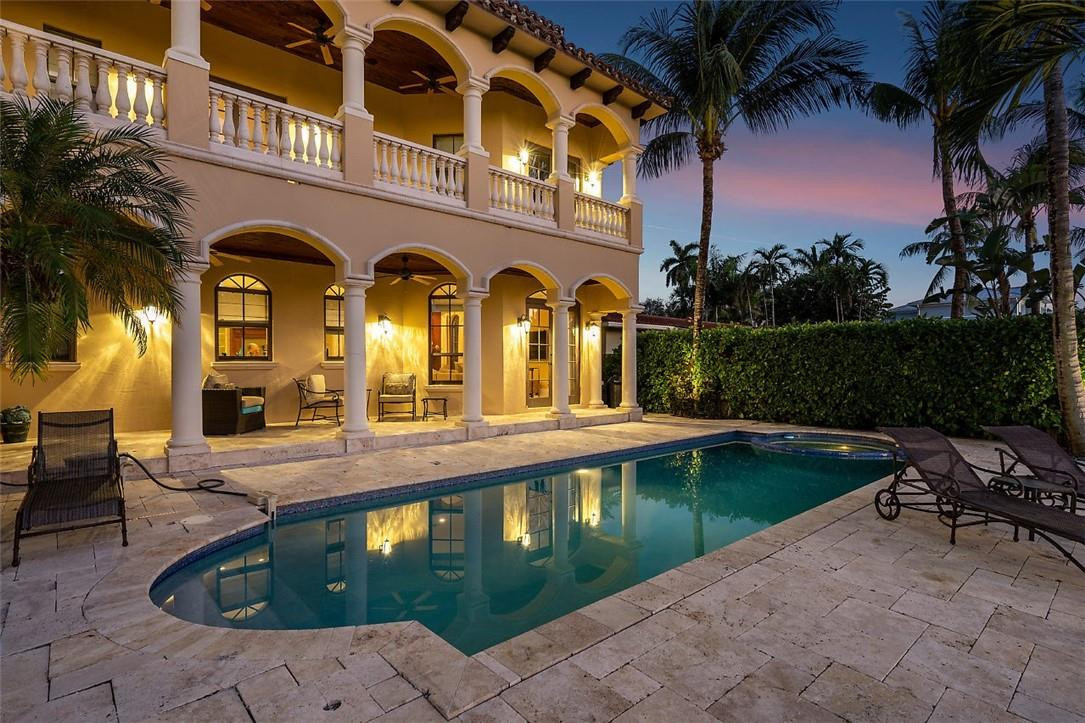 Riviera 6-17 B - Residential