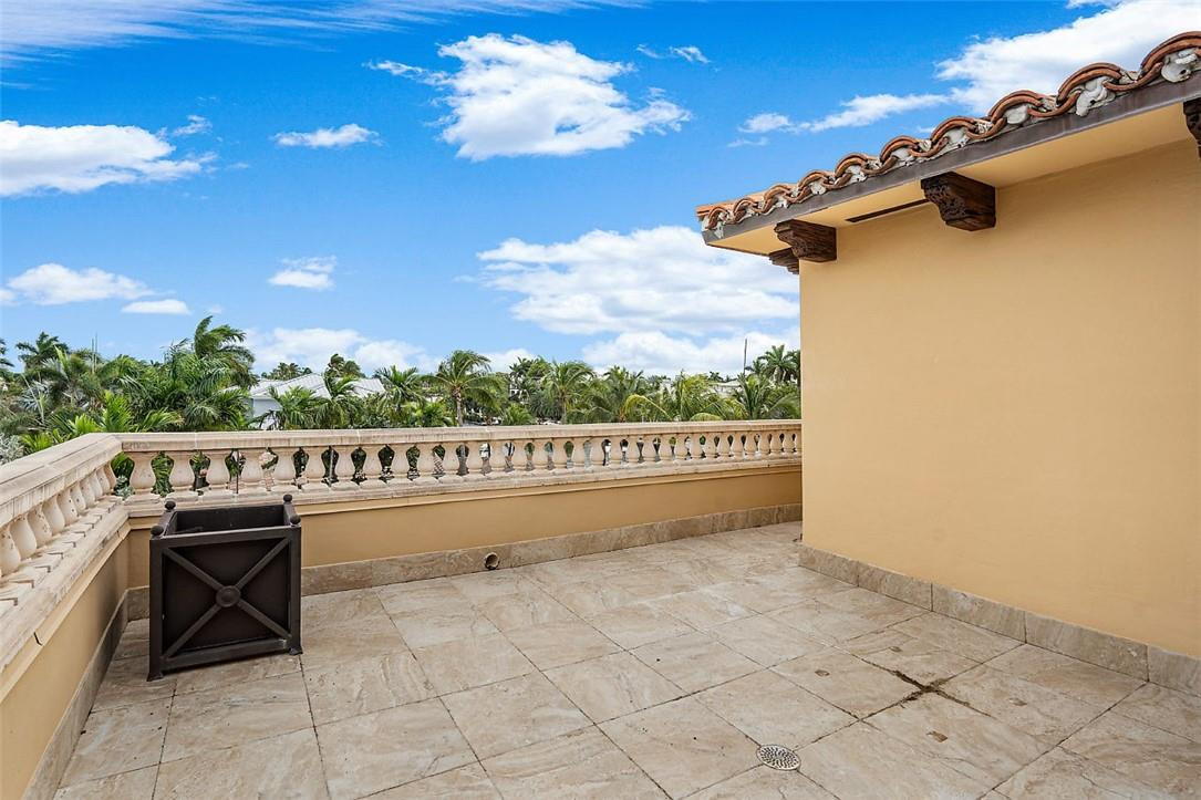 Riviera 6-17 B - Residential