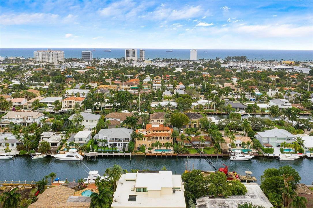 Riviera 6-17 B - Residential