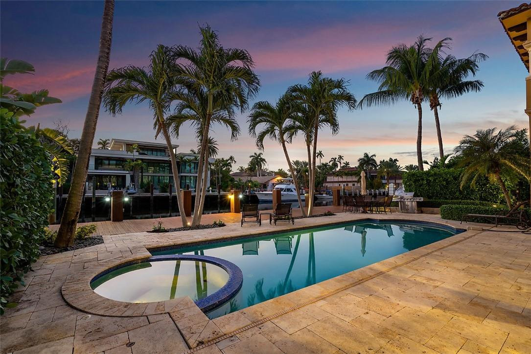 Riviera 6-17 B - Residential