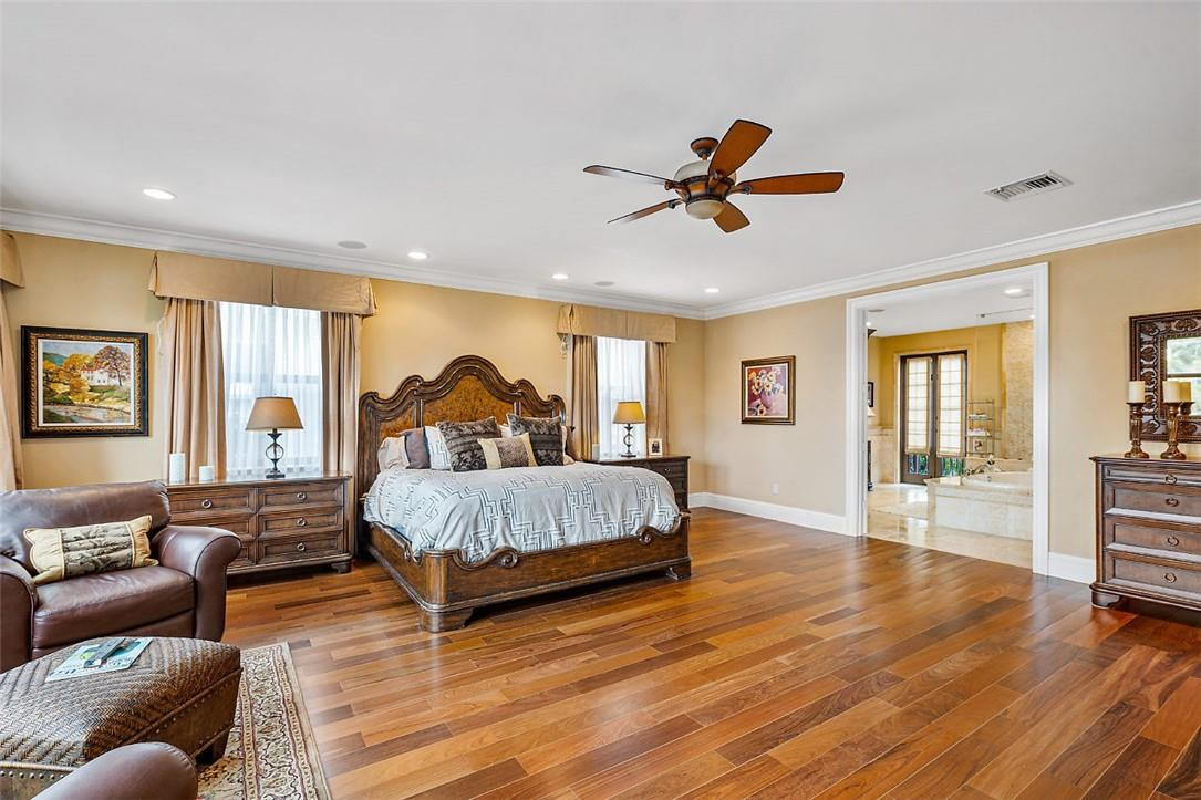 Riviera 6-17 B - Residential