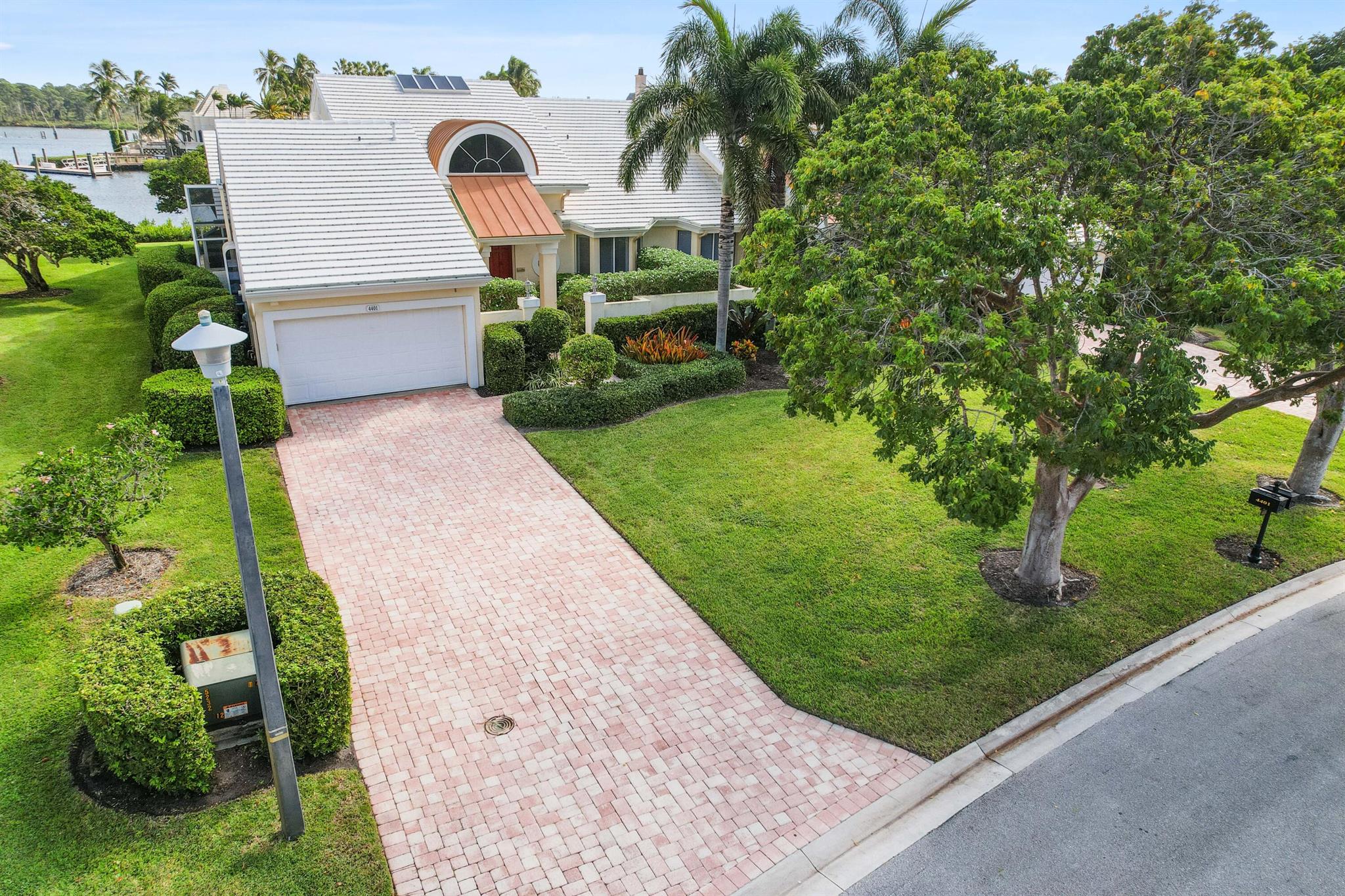 Admirals Cove - Residential