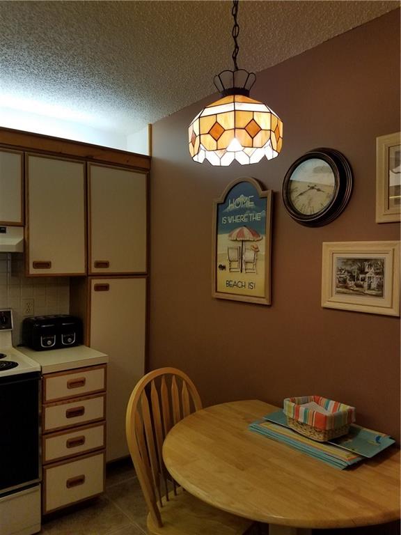 BAYWOOD VILLAGE 2 - Residential