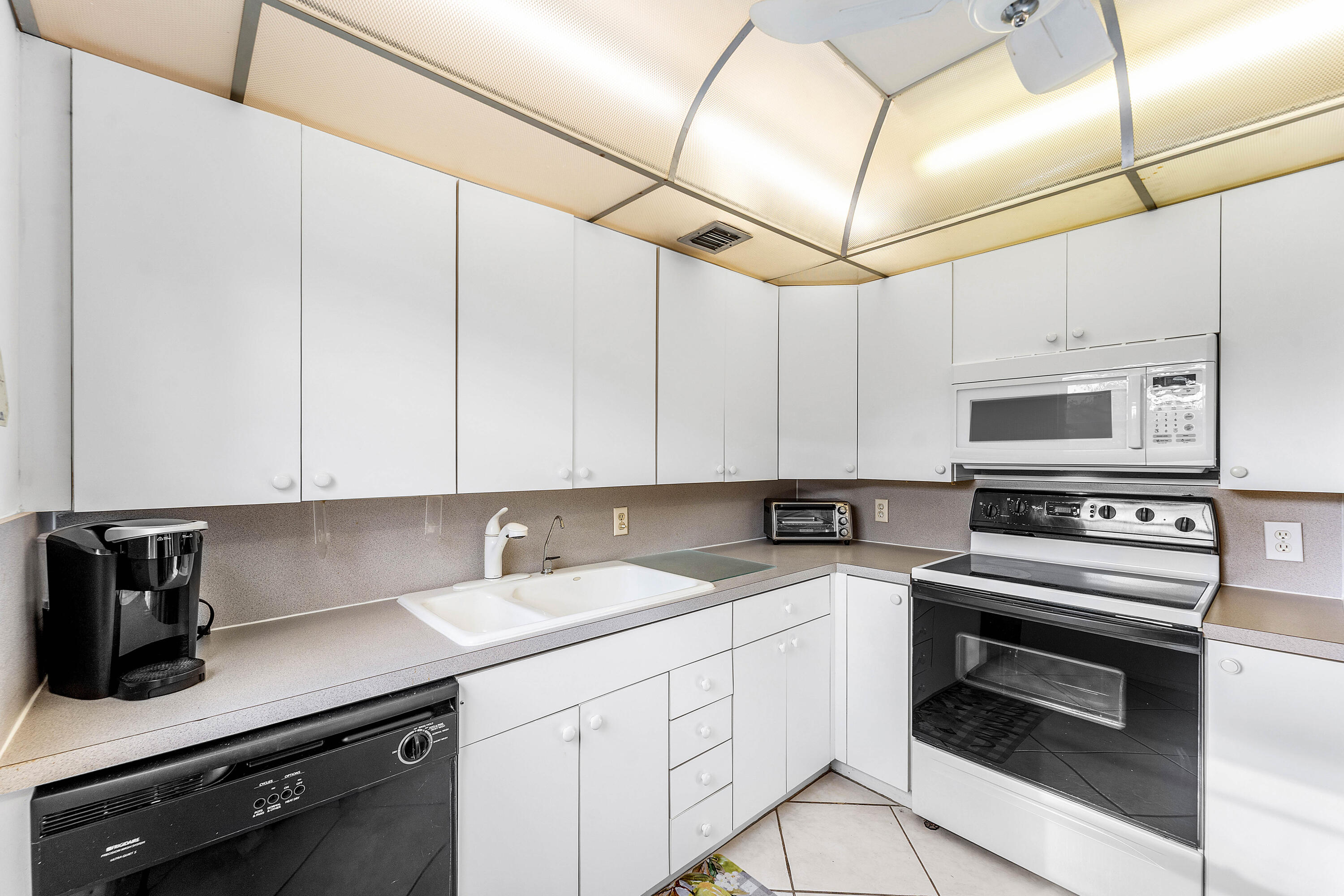 VENTNOR G CONDO - Residential