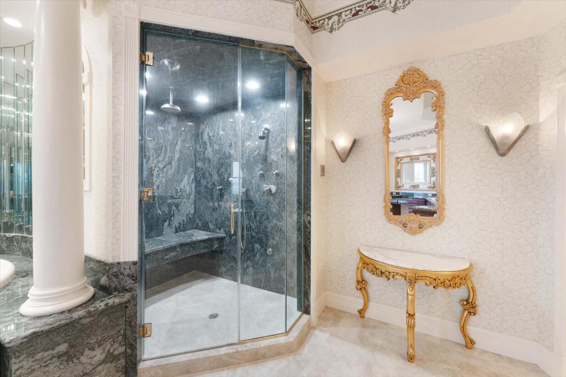 HIGH POINT - Residential