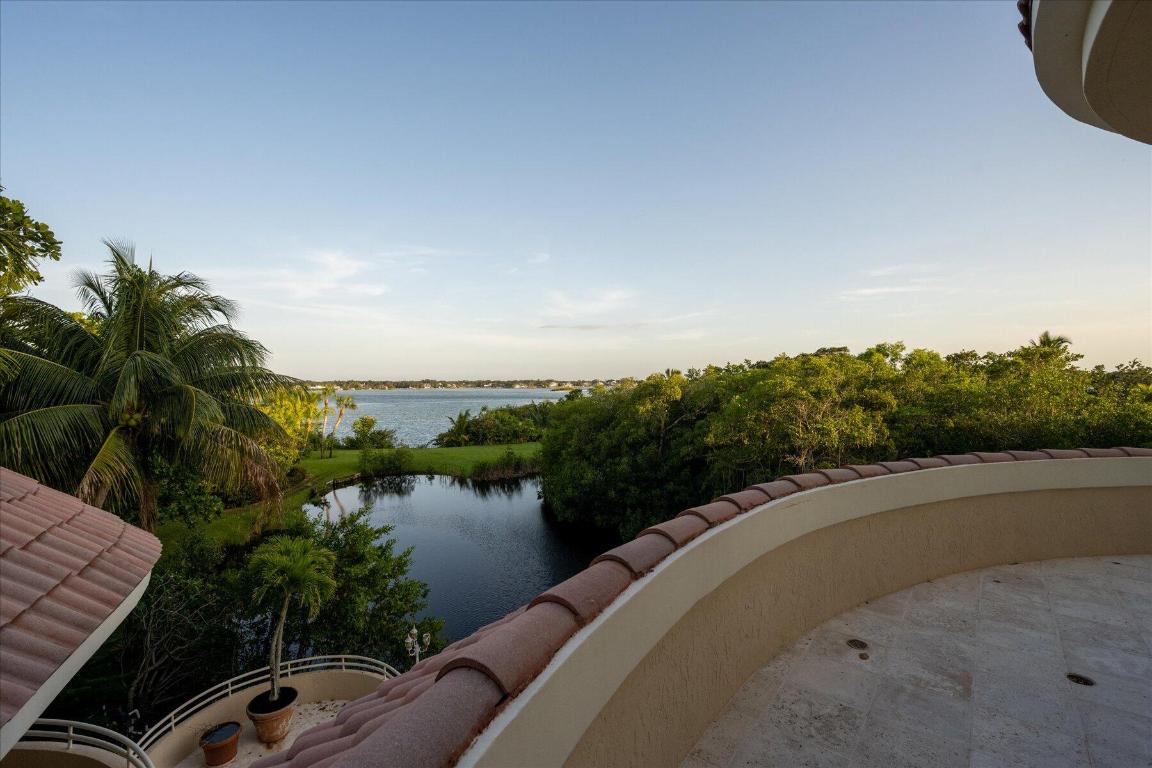 HIGH POINT - Residential