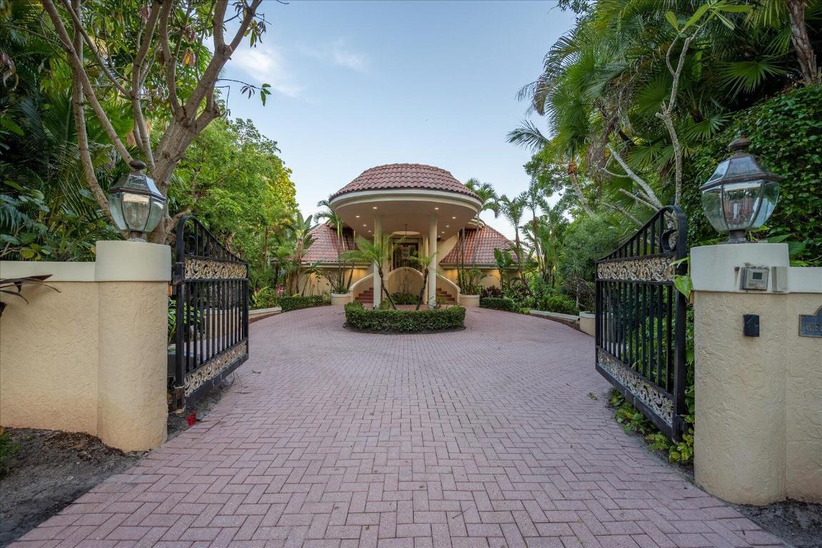 HIGH POINT - Residential