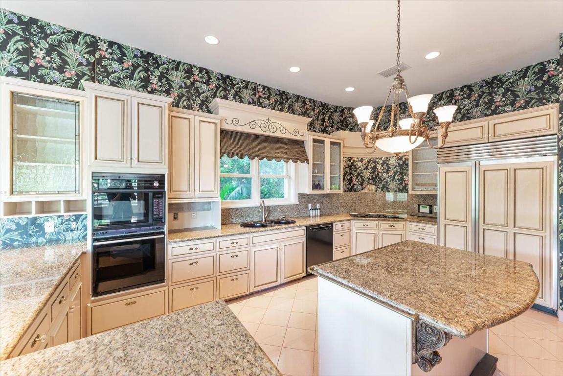 HIGH POINT - Residential