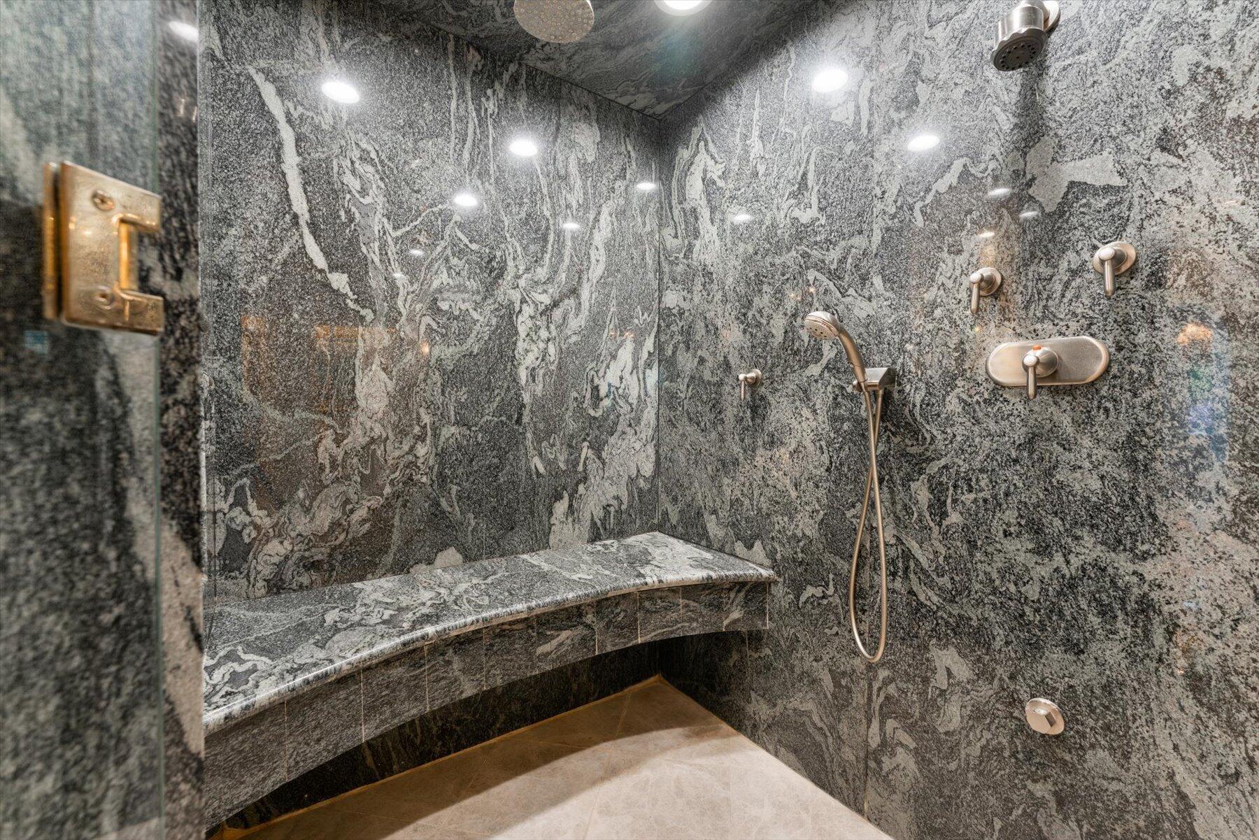 HIGH POINT - Residential