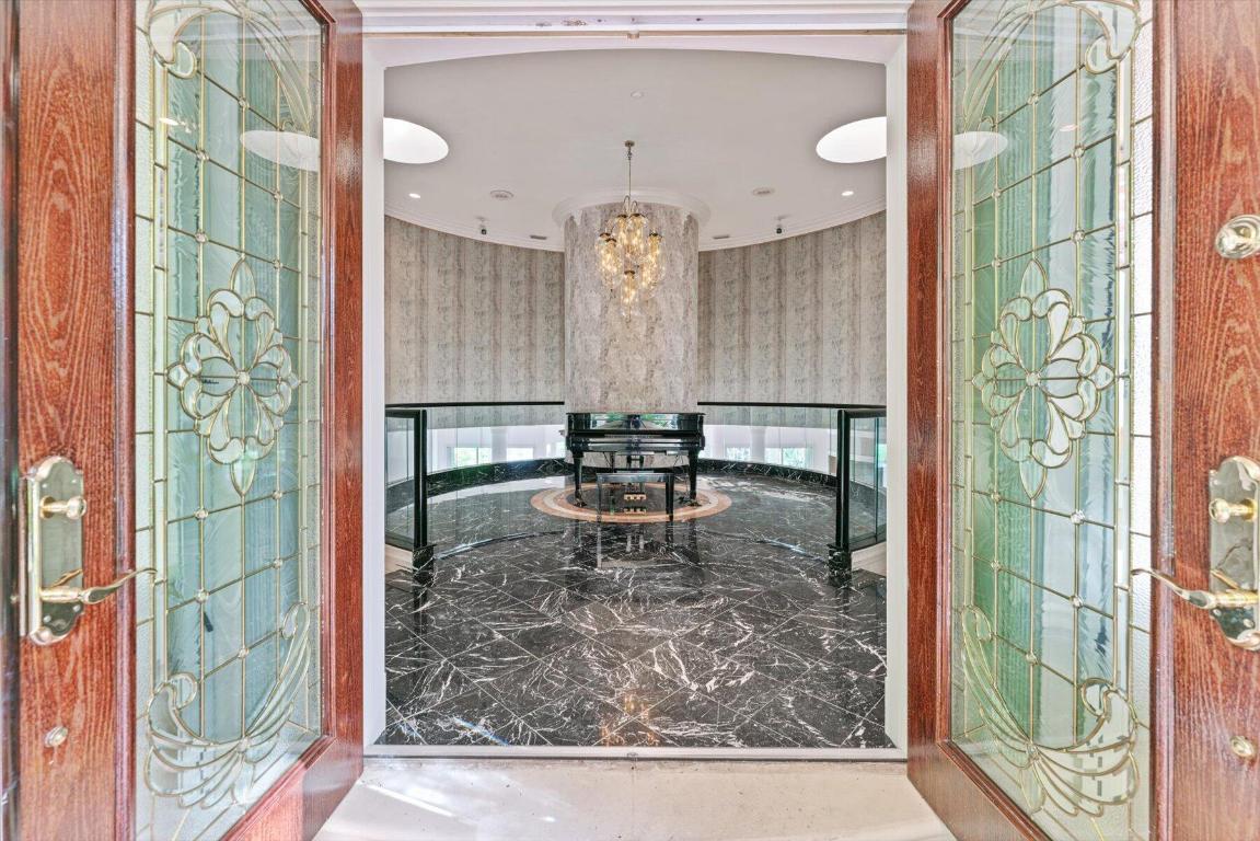 HIGH POINT - Residential