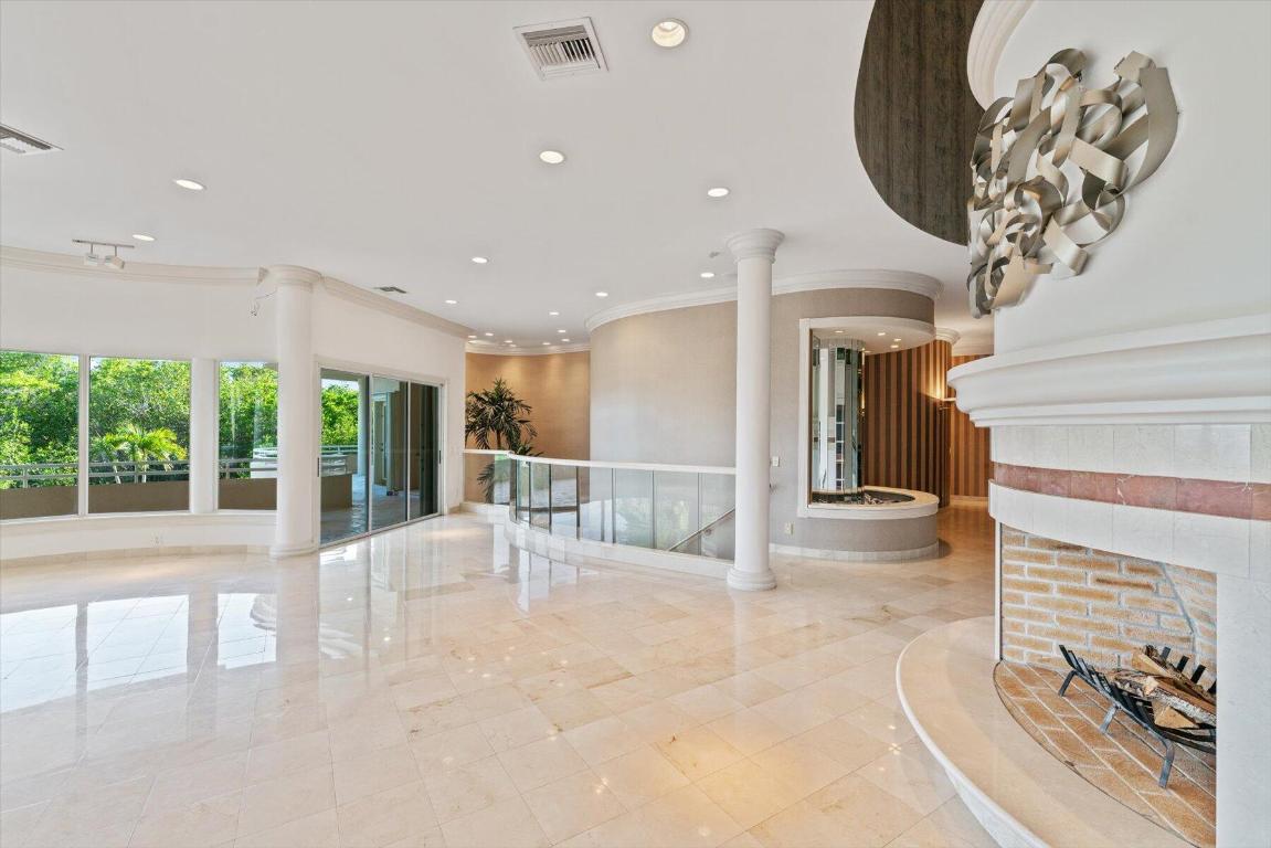 HIGH POINT - Residential