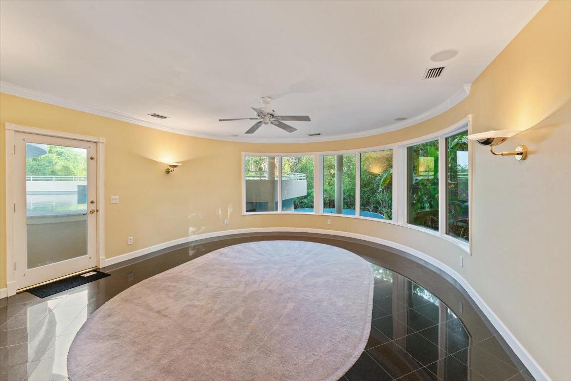 HIGH POINT - Residential