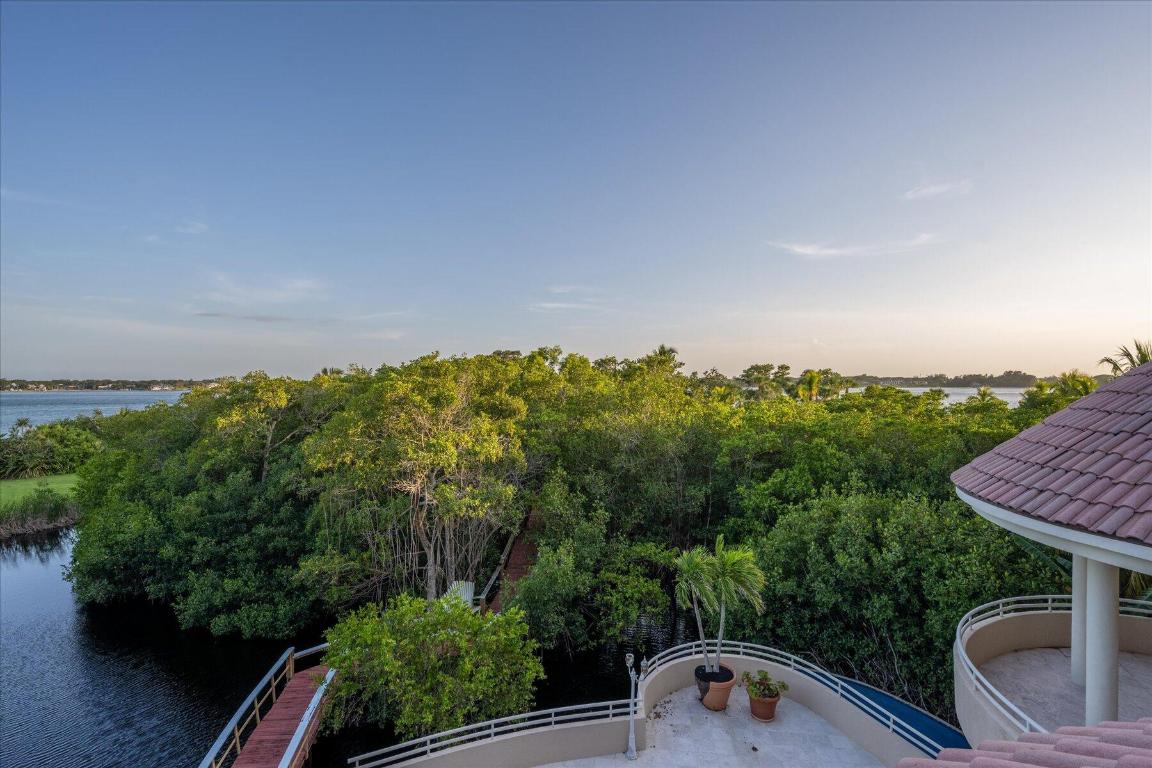 HIGH POINT - Residential