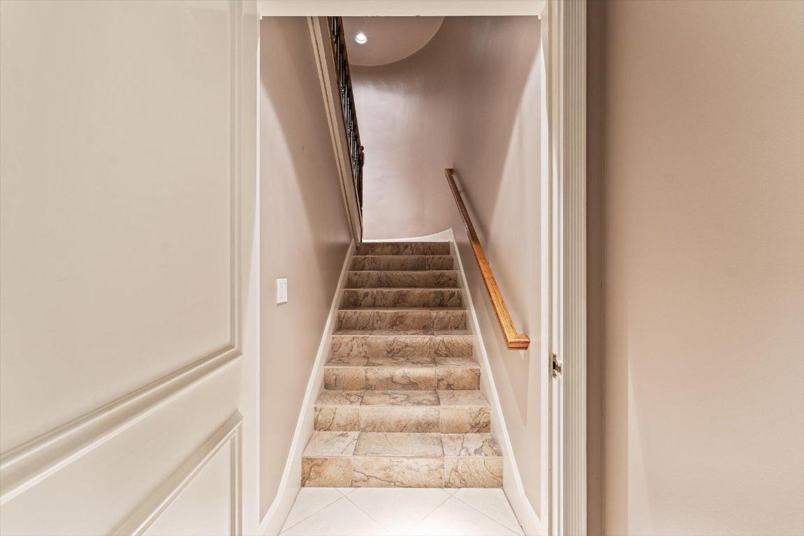 HIGH POINT - Residential